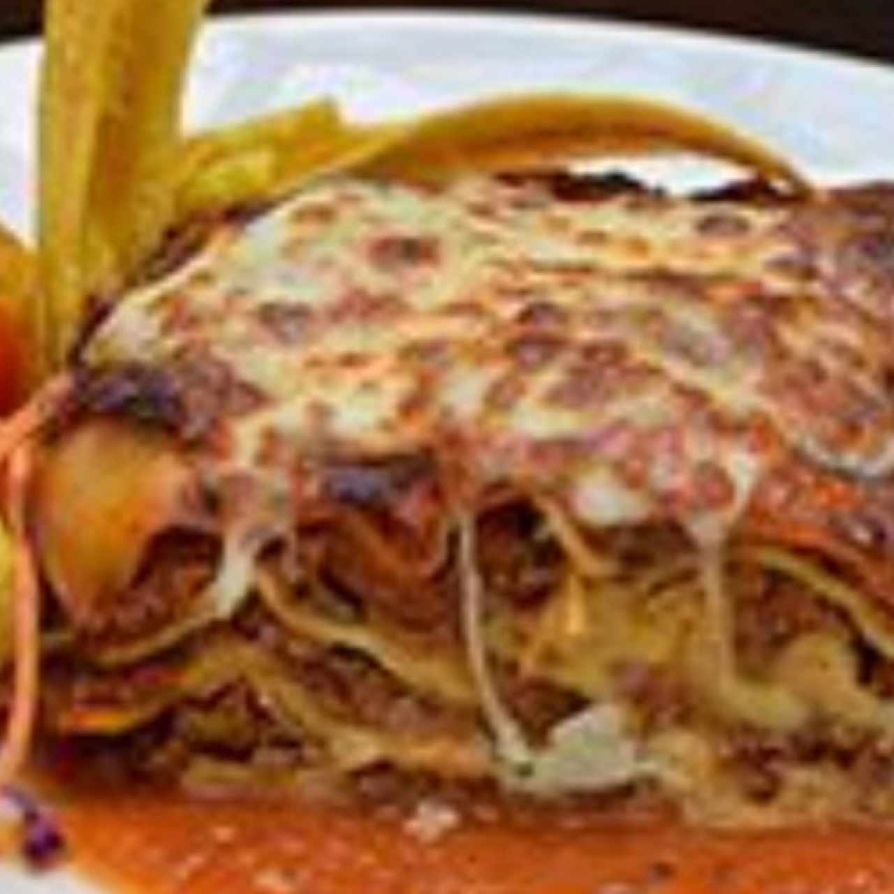 Lasagña de Carne Gratinada