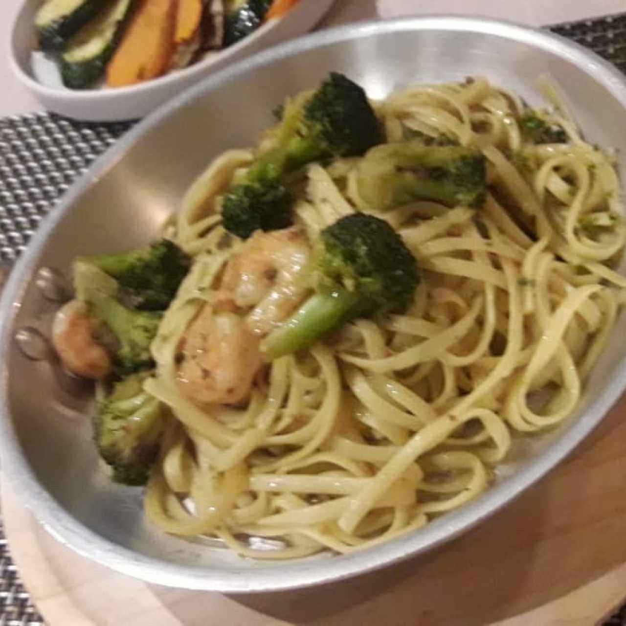 Pasta con langostinos al óleo