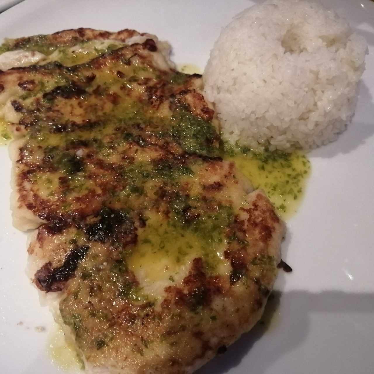 Corvina alajillo con arroz