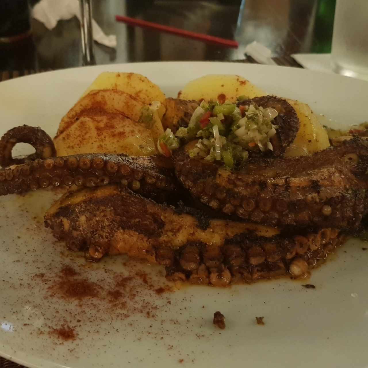 Entrantes calientes - Pulpo al carbón