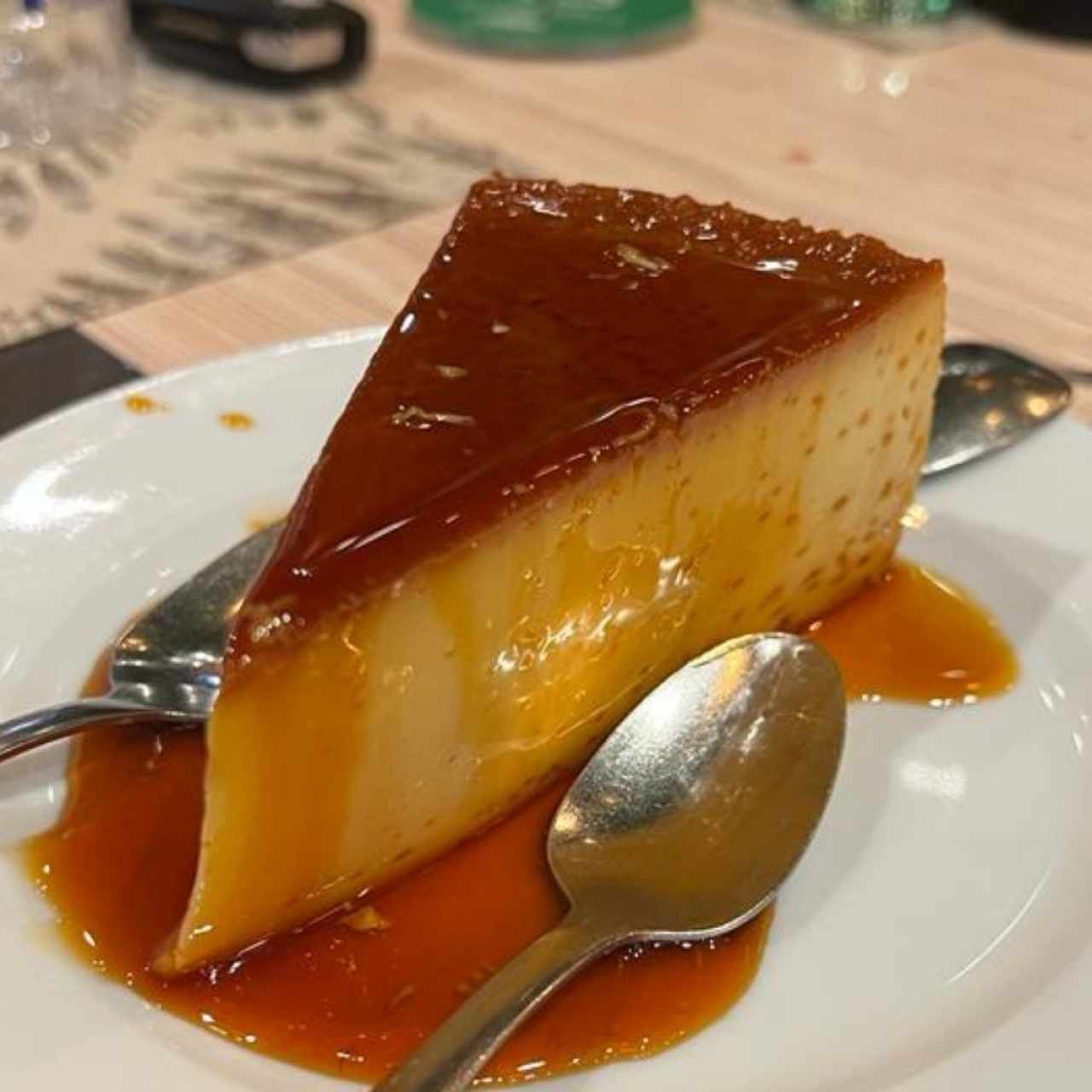 Flan de la casa