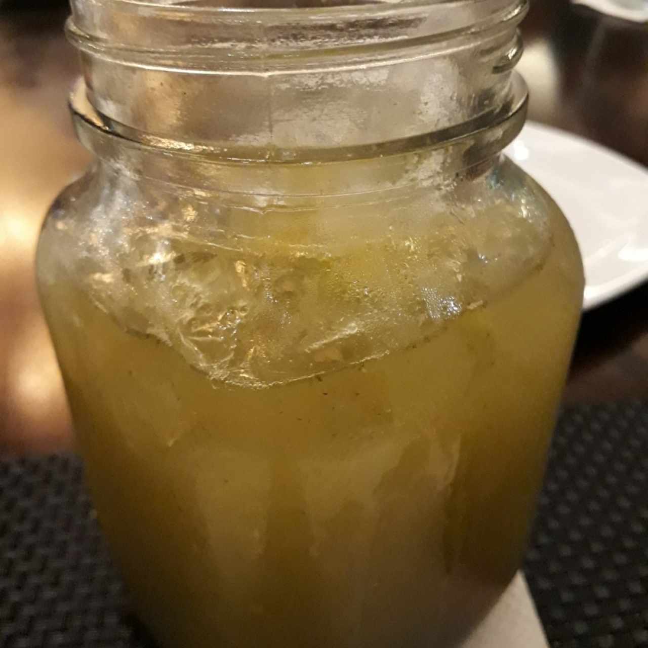 Limonada con hierba buena