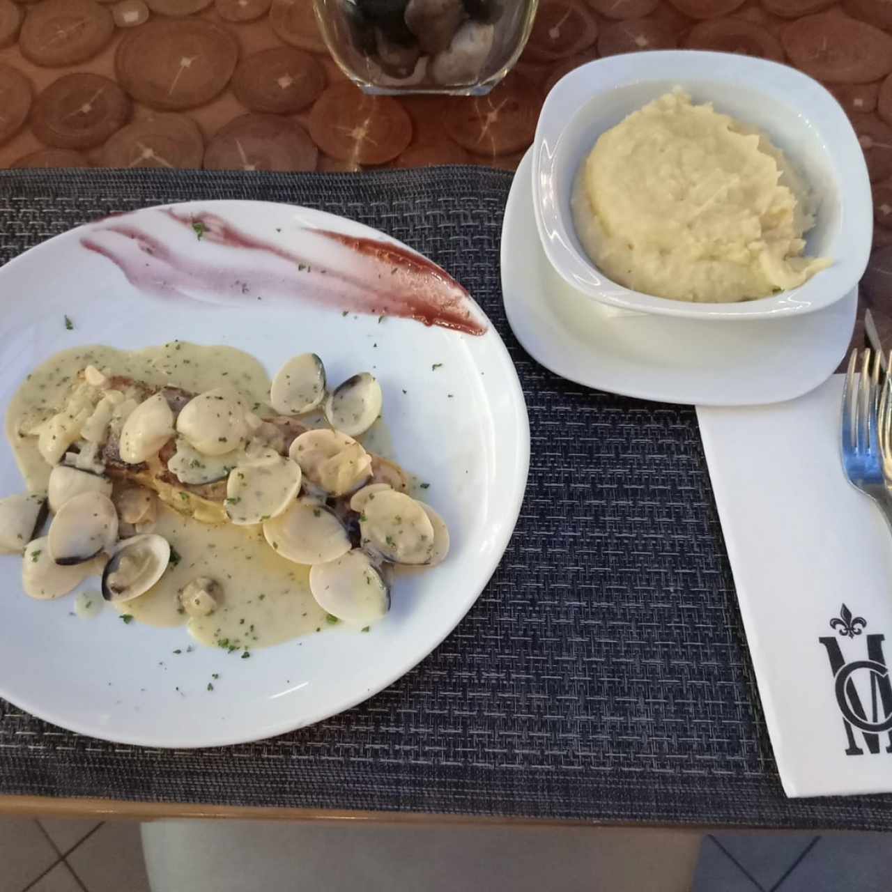 Corvina con Almejas Tío Pepe