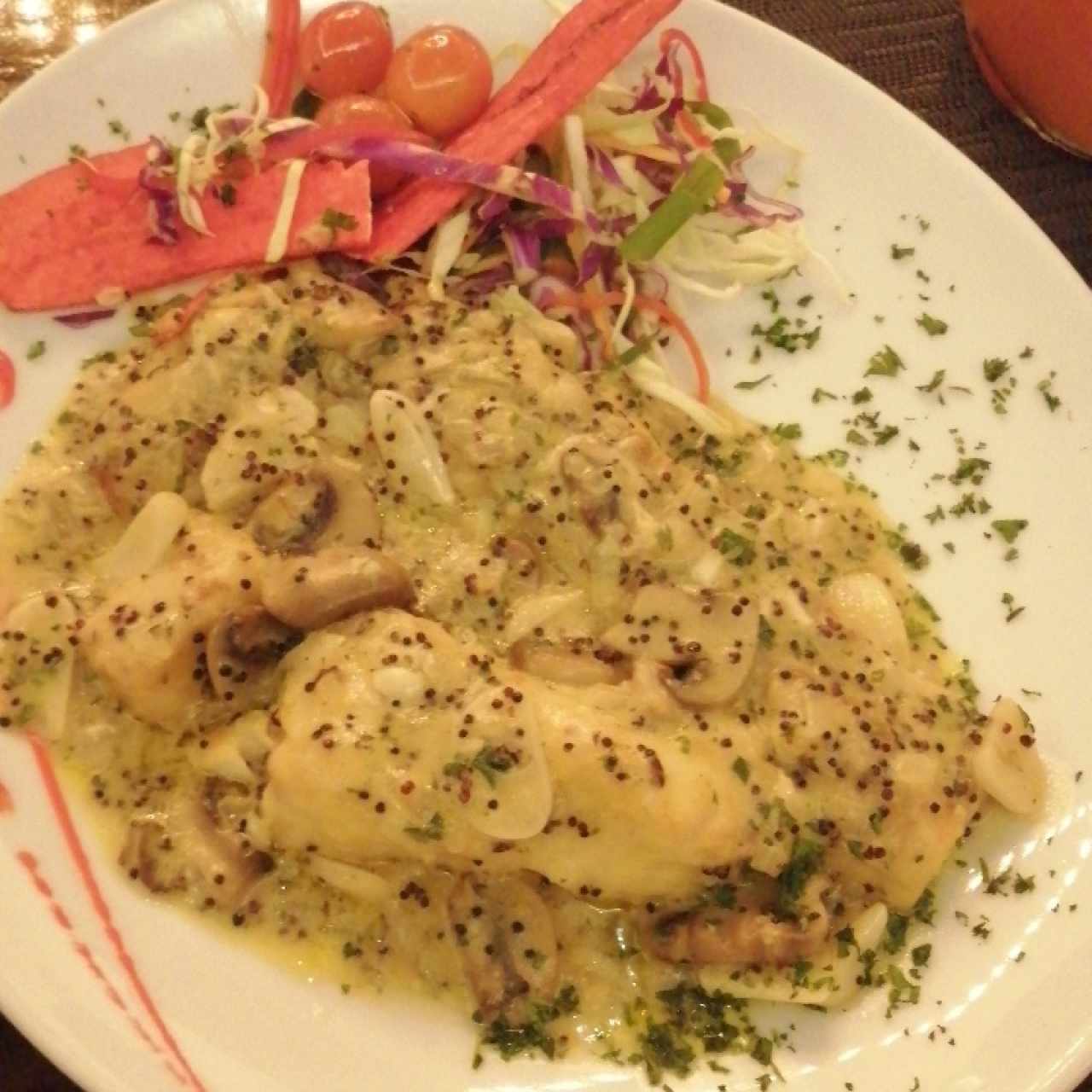 Corvina con quinoa y hongos