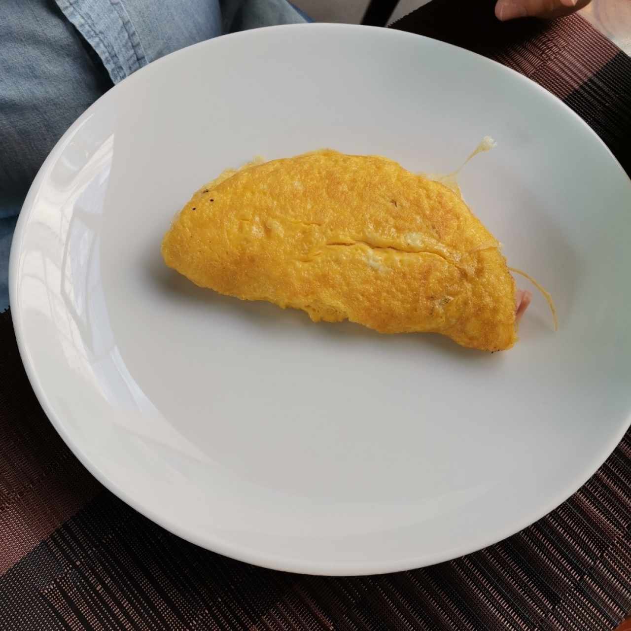 Omelette de jamón y queso