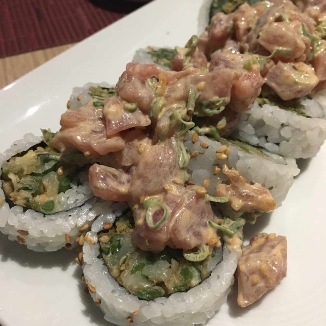 Rolls tempurizados - Spicy crunch tuna