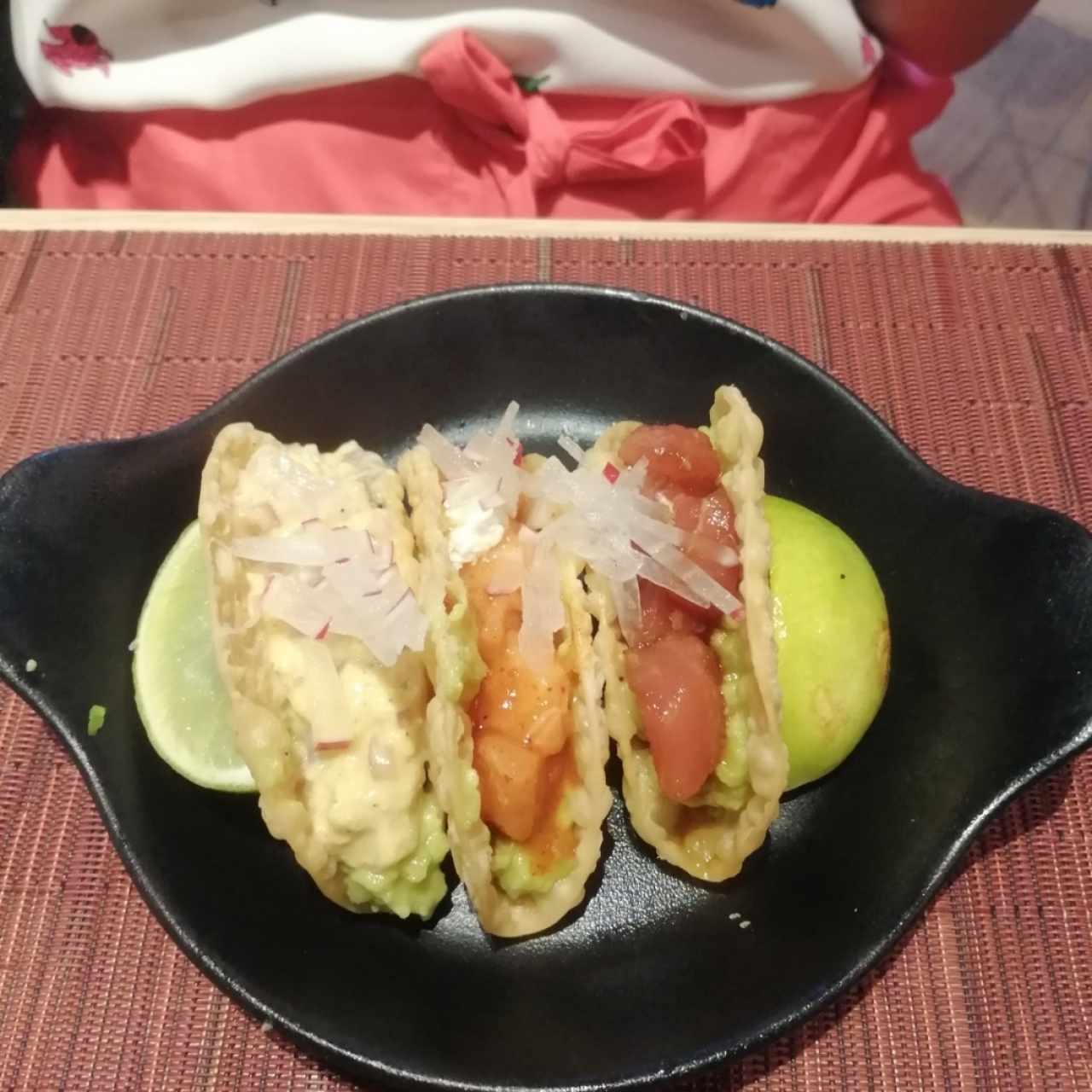 Tacos de atún, salmón y corvina