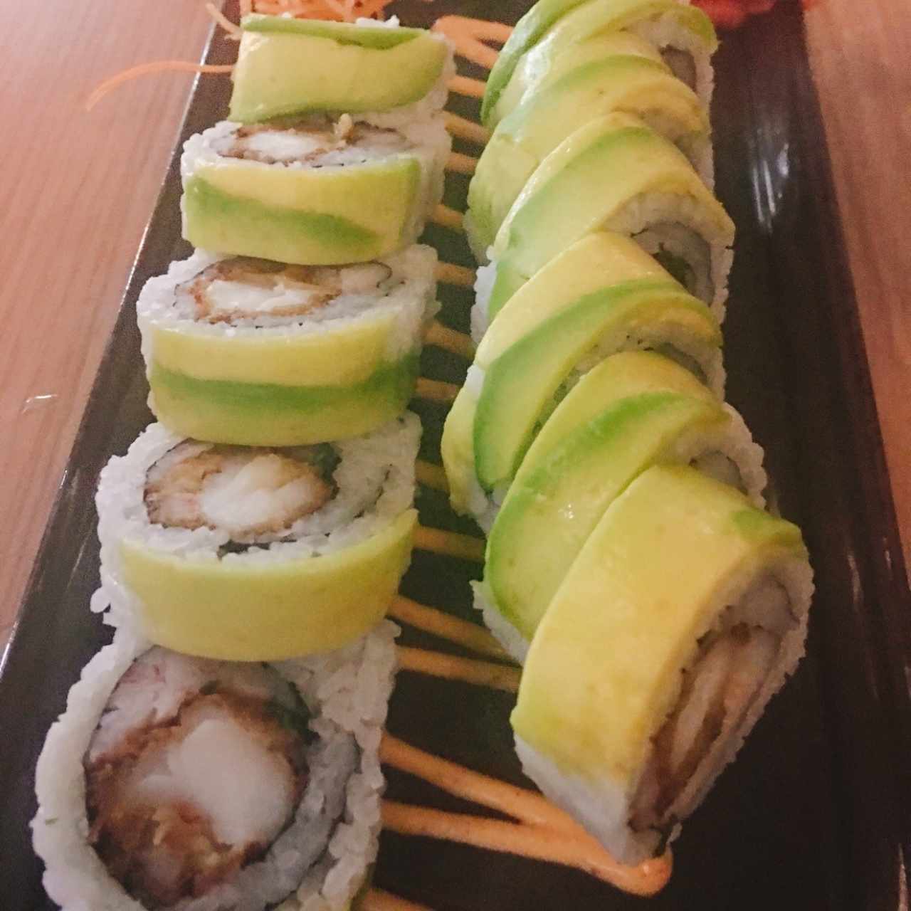 Rolls tempurizados - Dragón especial