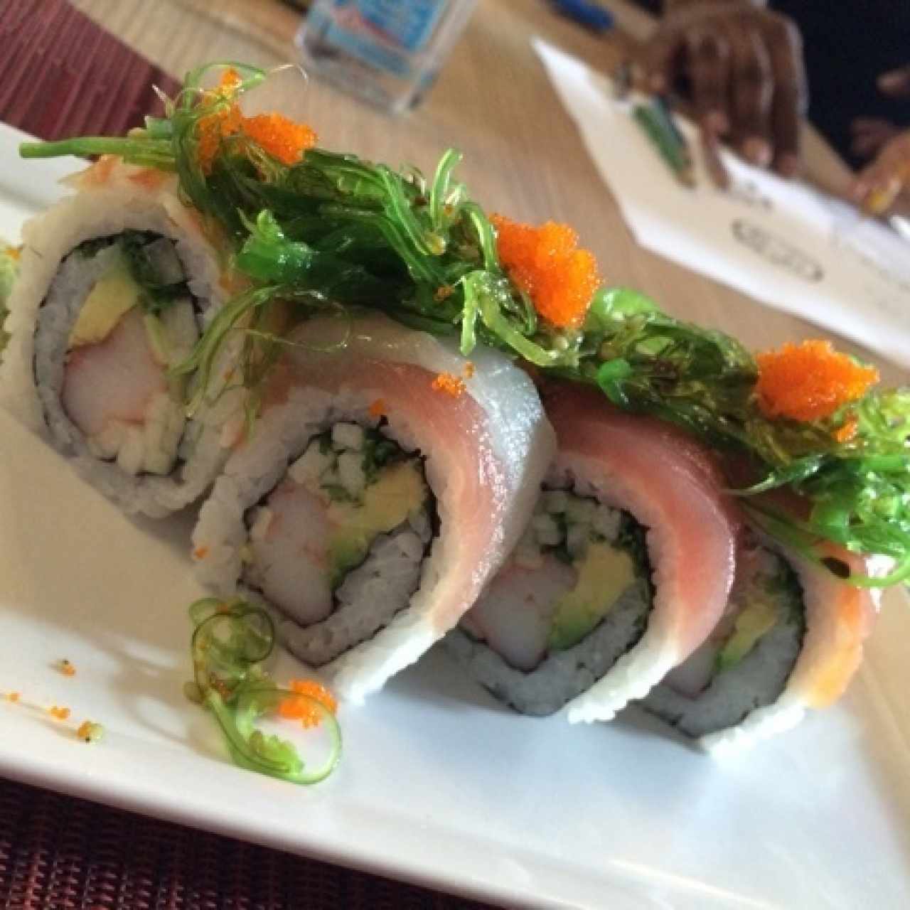 Rolls frescos - Rainbow roll