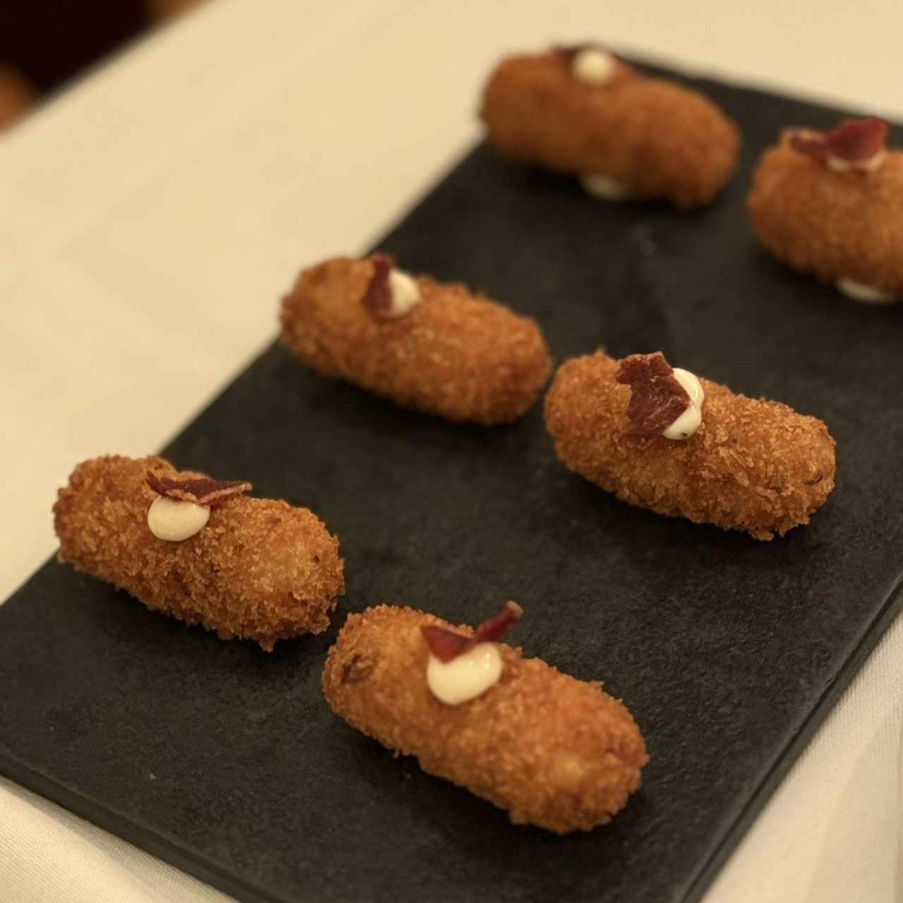 Croquetas Caseras de Jamón Ibérico, Chorizo, Pulpo o Bacalao