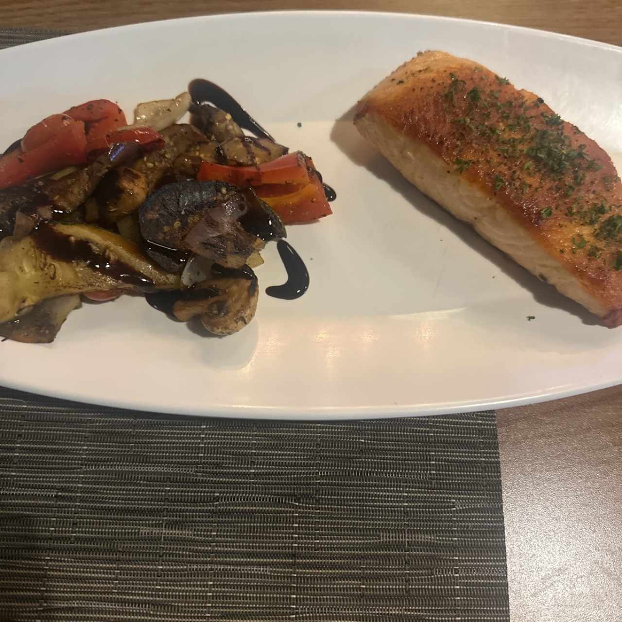 Salmon a la parrilla 