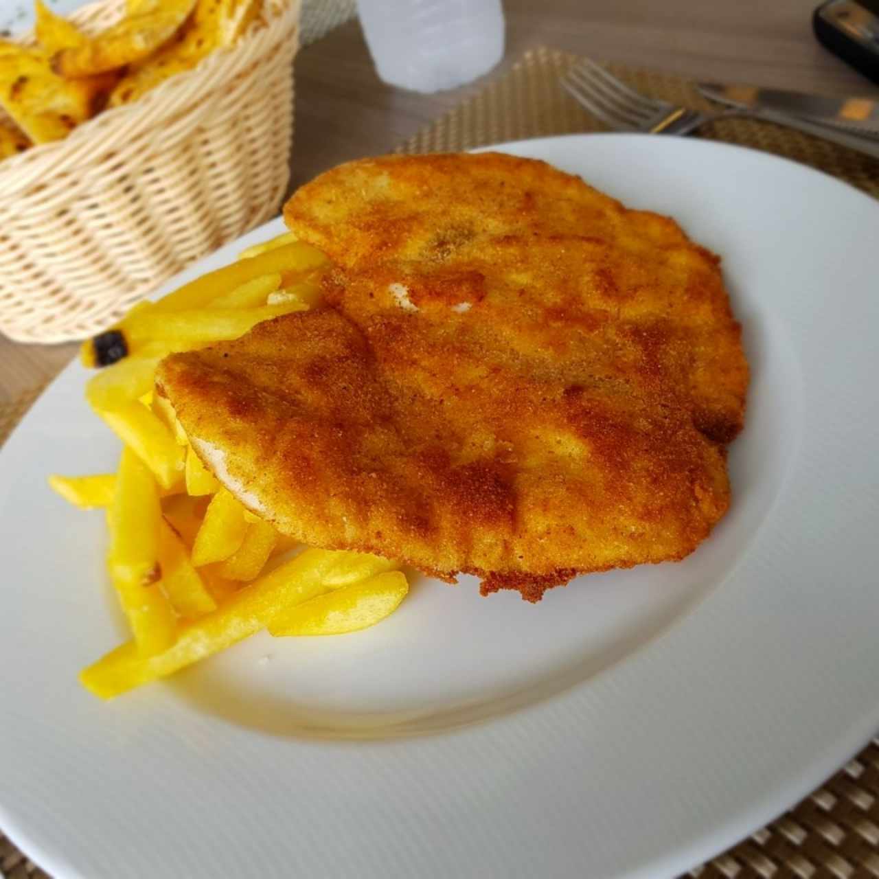 milanesa con papas fritas