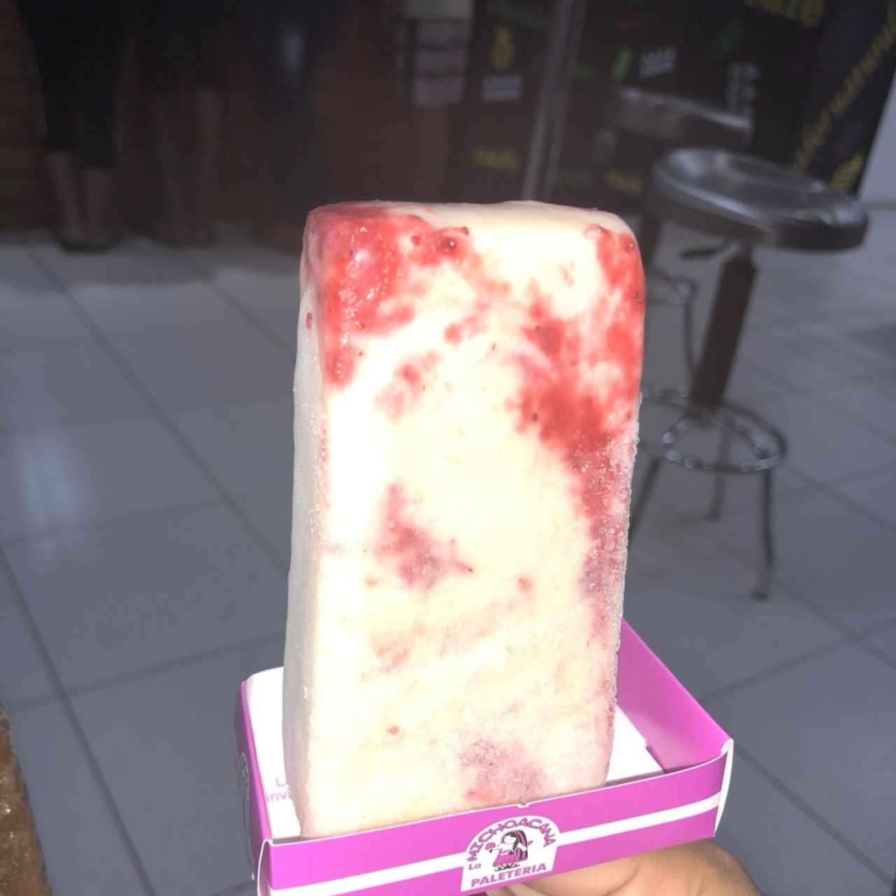 Paleta Yogurt con Fresa