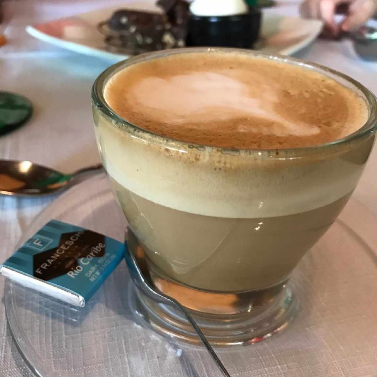 Delicioso capuccino con chocolate venezolano Franceschi