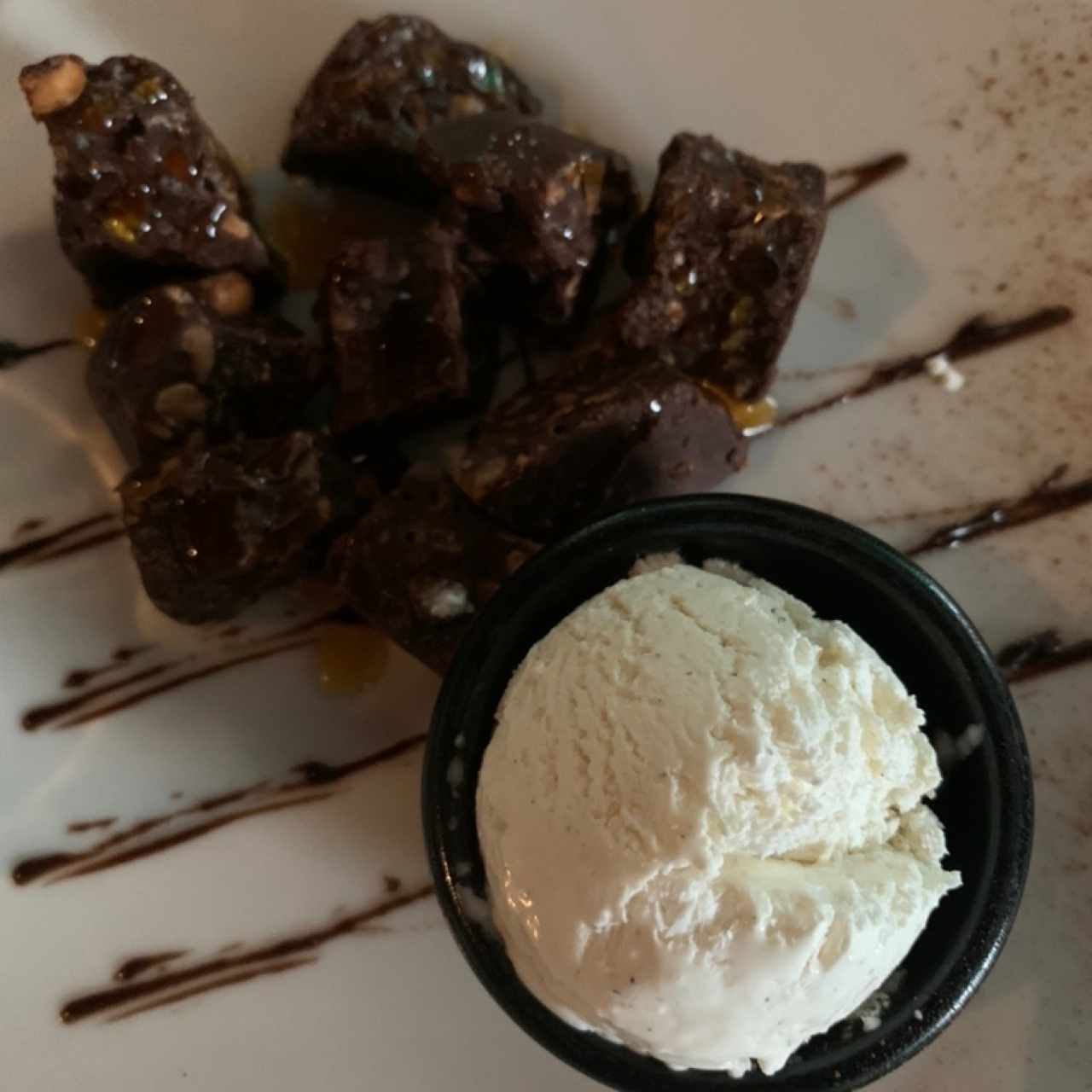 Turrón De Chocolate Con Helado A La Miel De Naranja