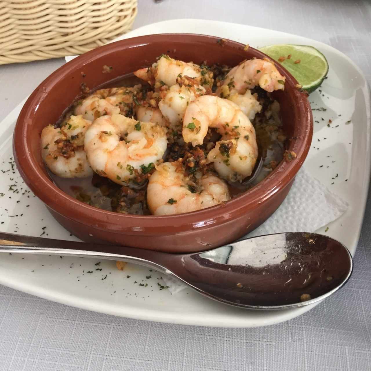 Camarones al Ajillo