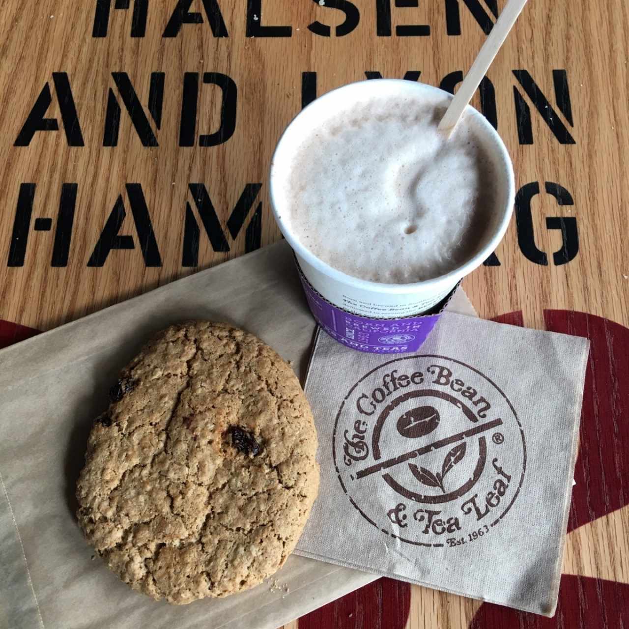 Galleta de pasas y mocaccino