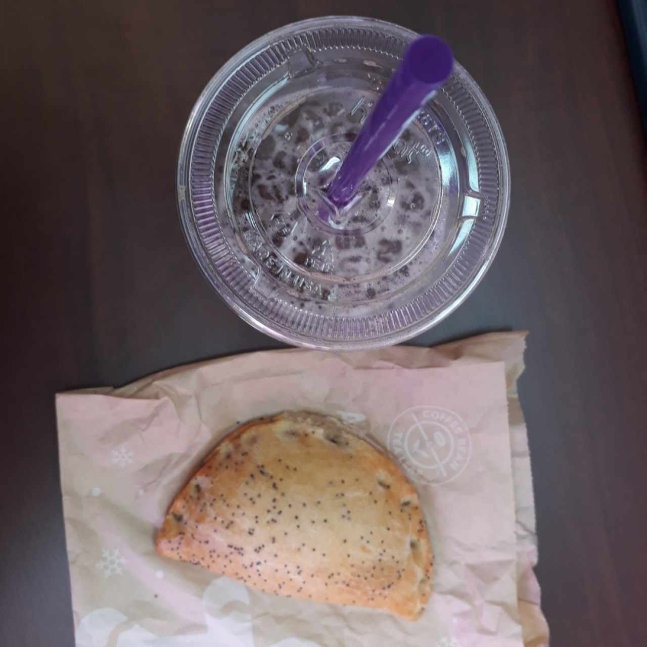 Iced Coffee y empanada hongo porcini