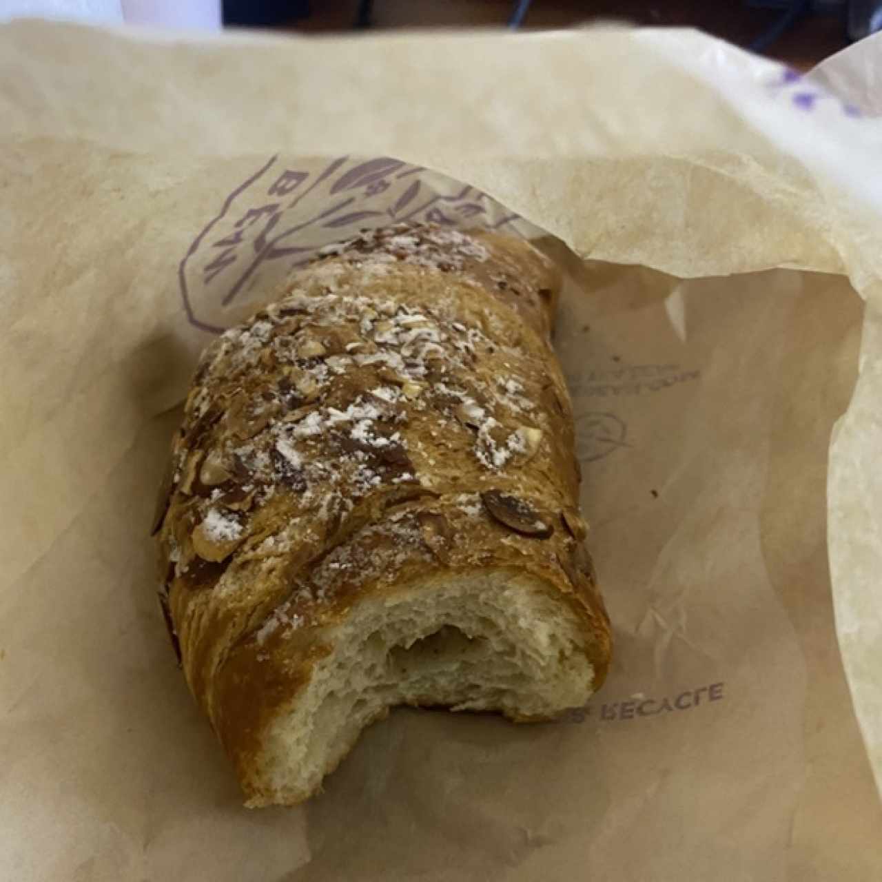 Pasteleria Dulce - Croissant de Almendras