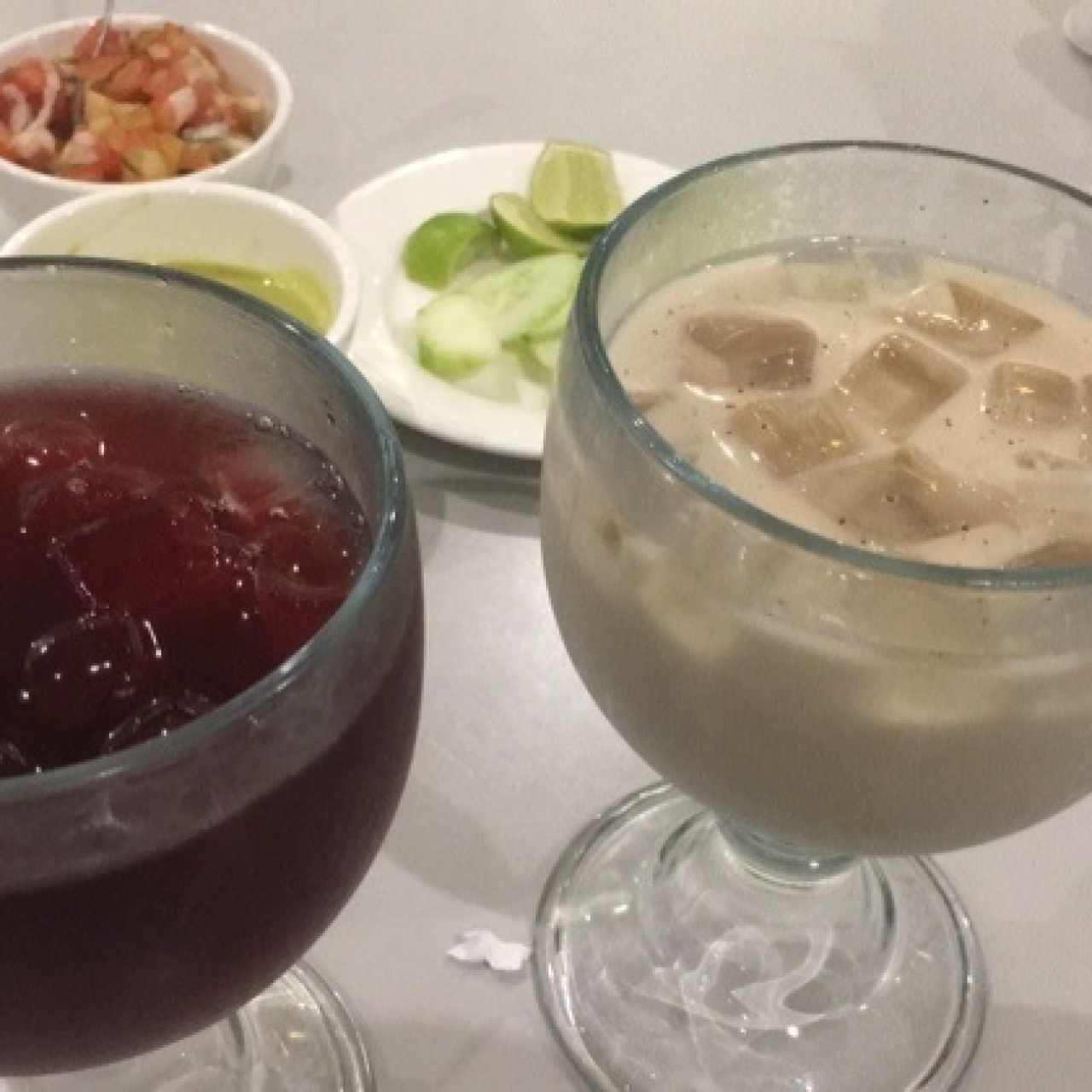 Jugo de Horchata y de Rosa de Jamaica