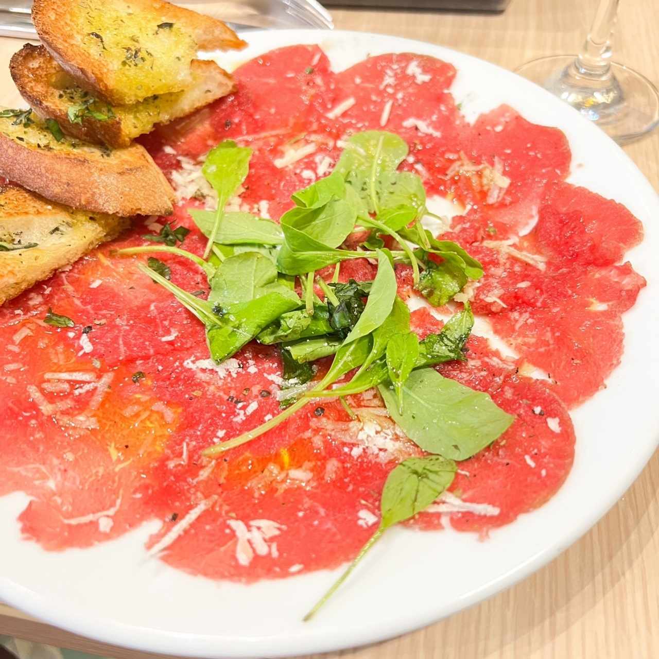 Carpaccio de res 