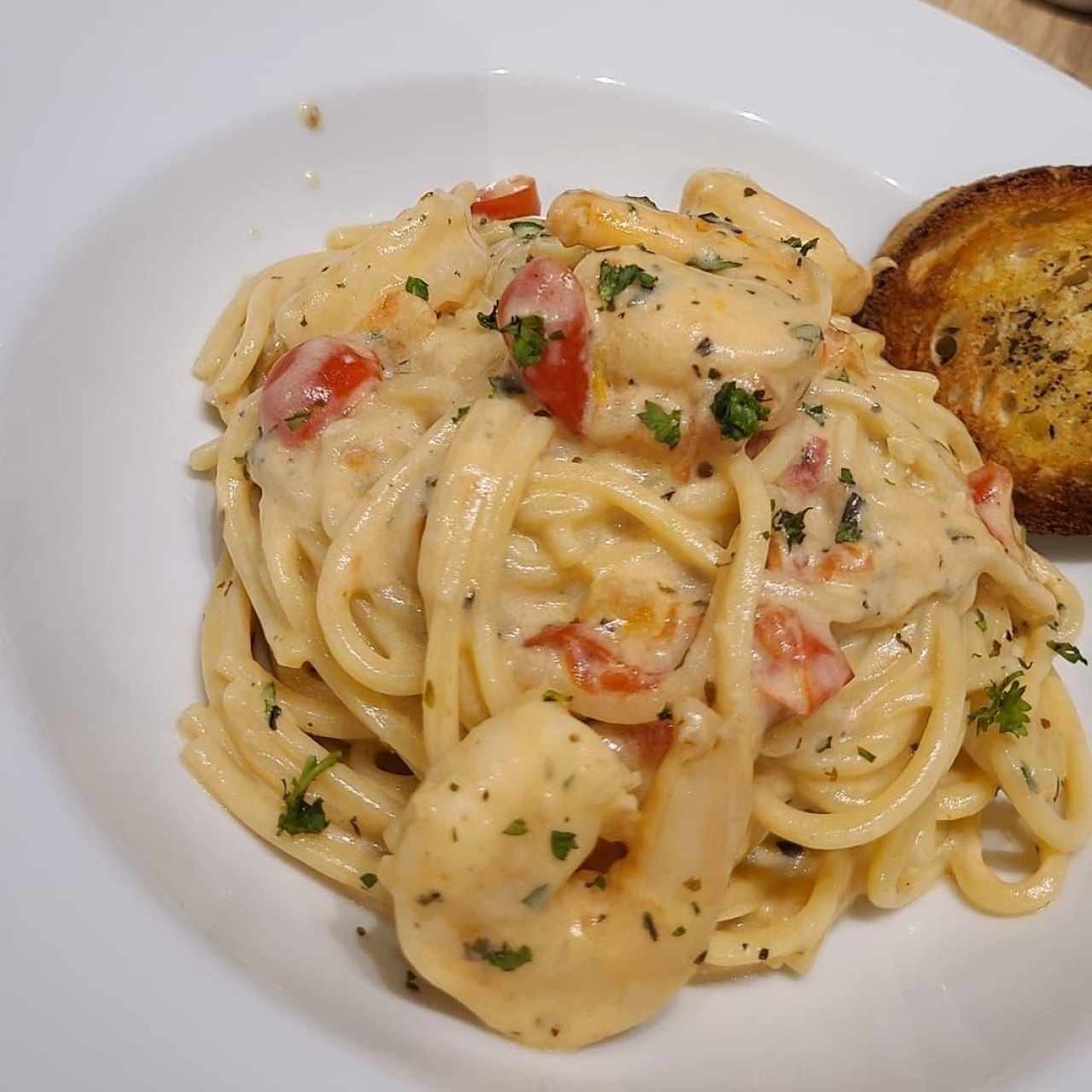 Pastas - Alfredo con Camarones