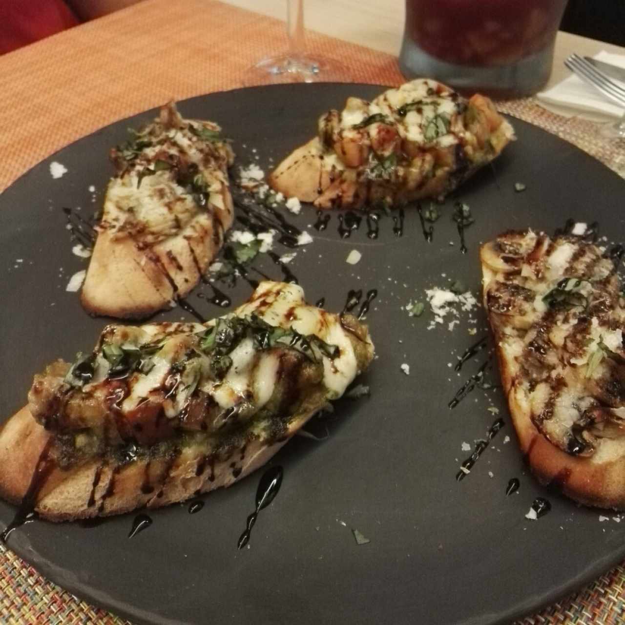 Entradas - Bruschetta Mixta