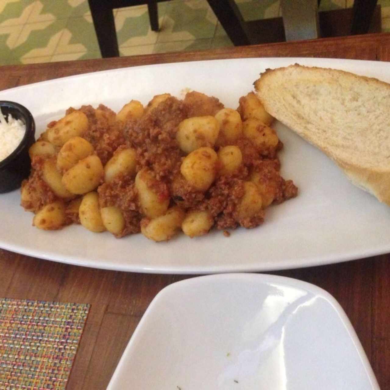 gnocchi a la boloñesa 