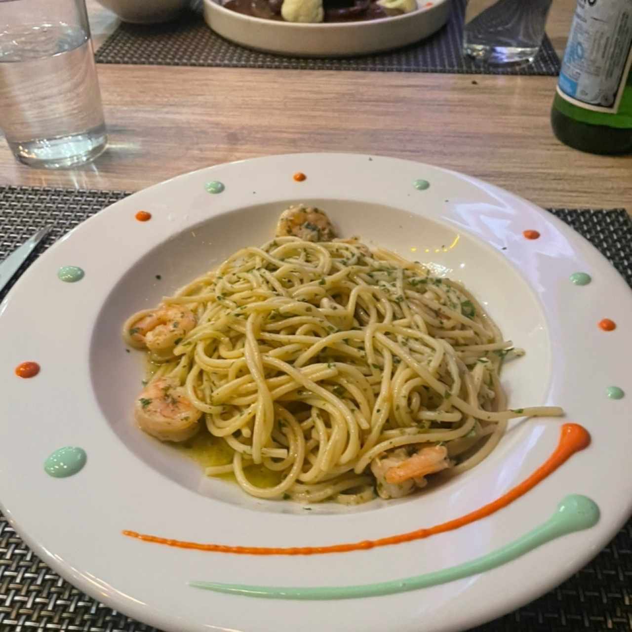 Pasta al oleo con camarones