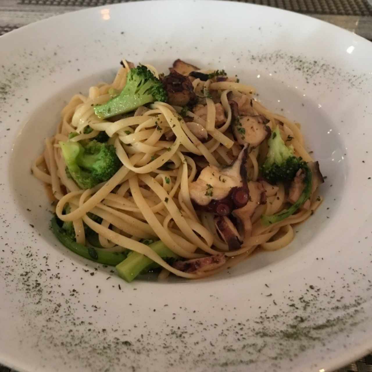 Linguini con Pulpo y Brócoli