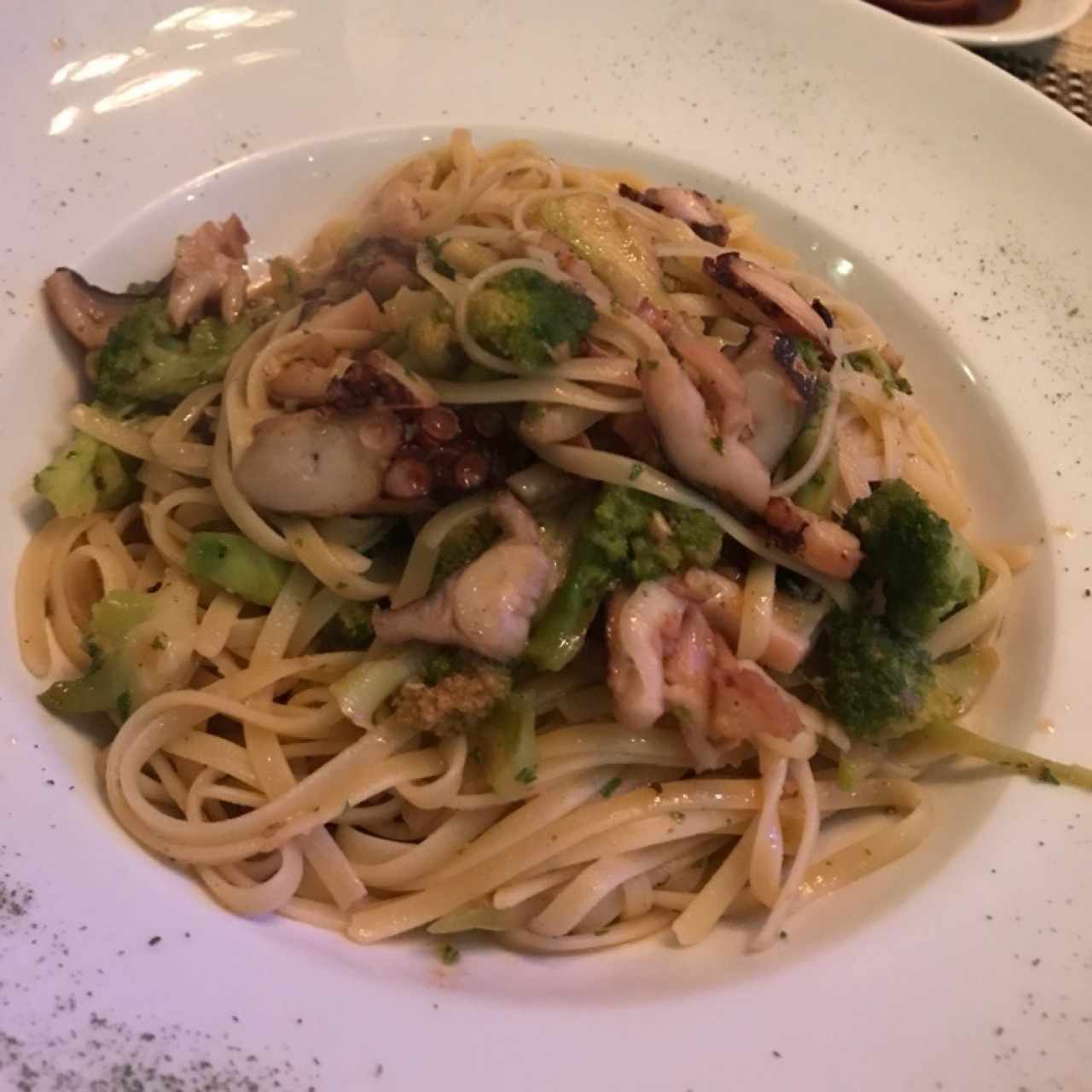 Linguini con Pulpo y Brócoli