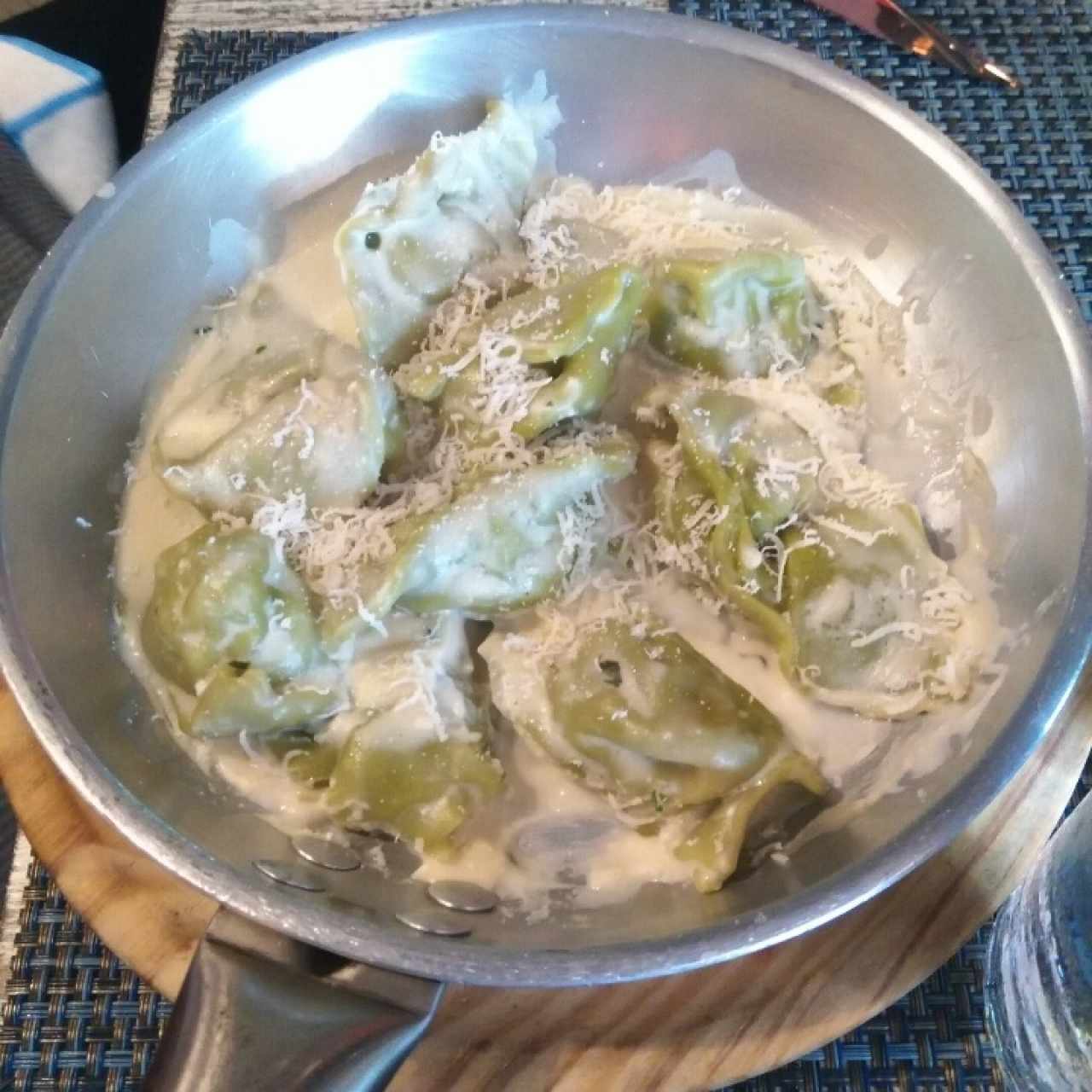 Tortelonis de Ricotta y Espinaca