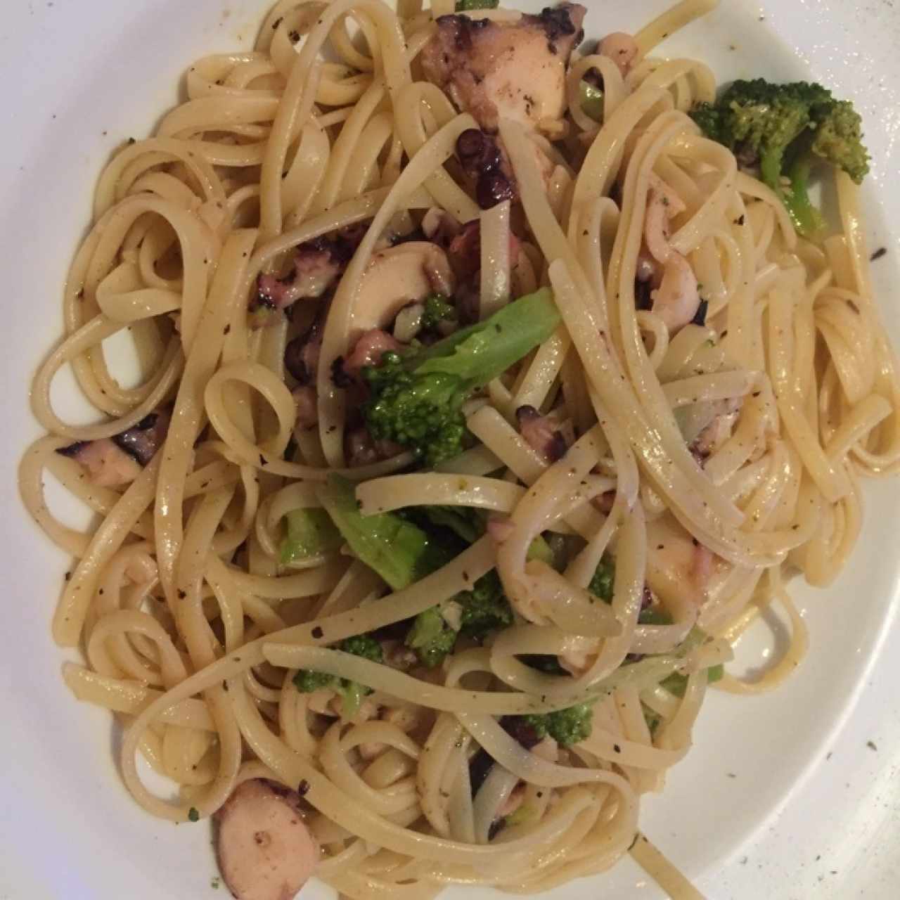 Linguini con Pulpo y Brócoli