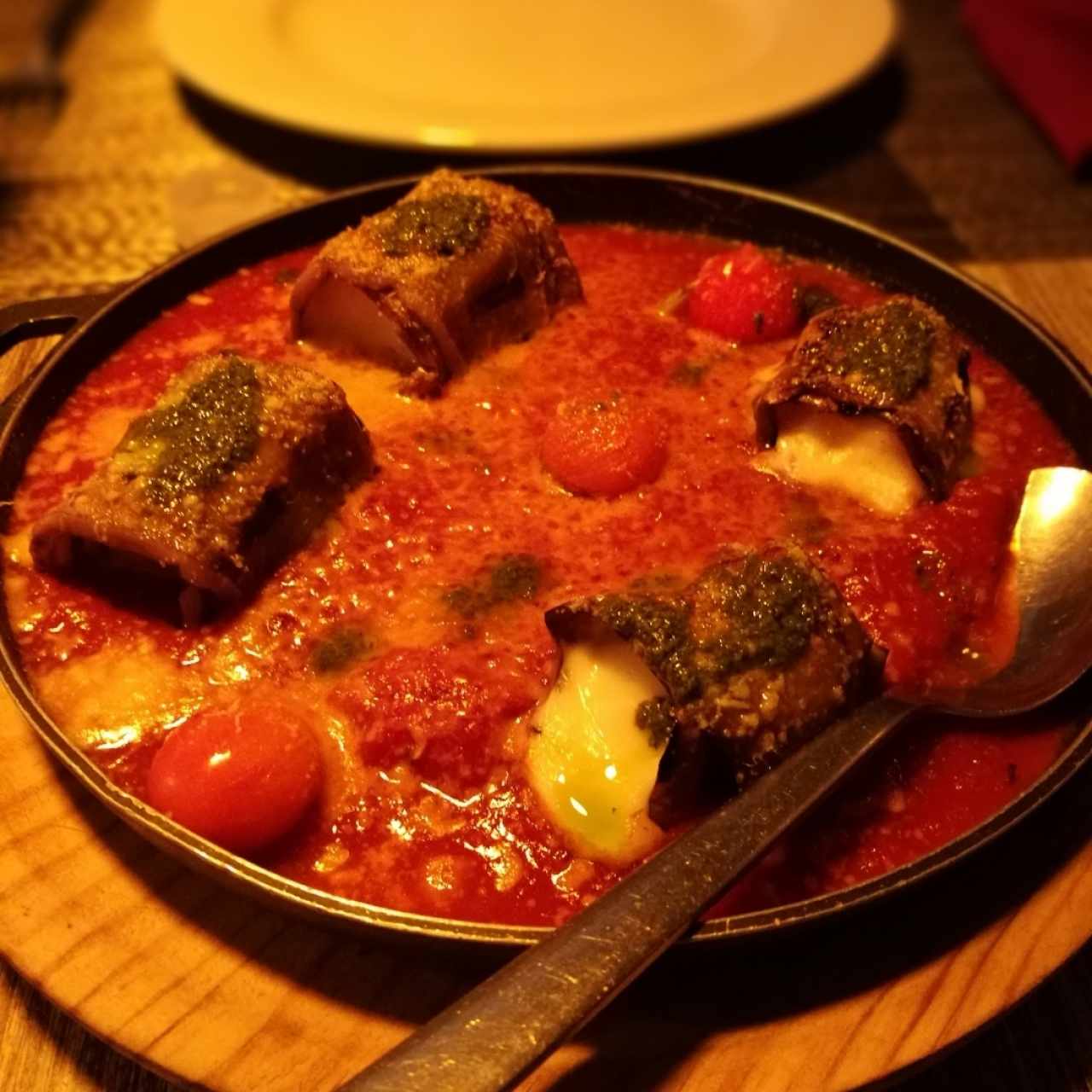 queso con berenjena y salsa Pomodoro