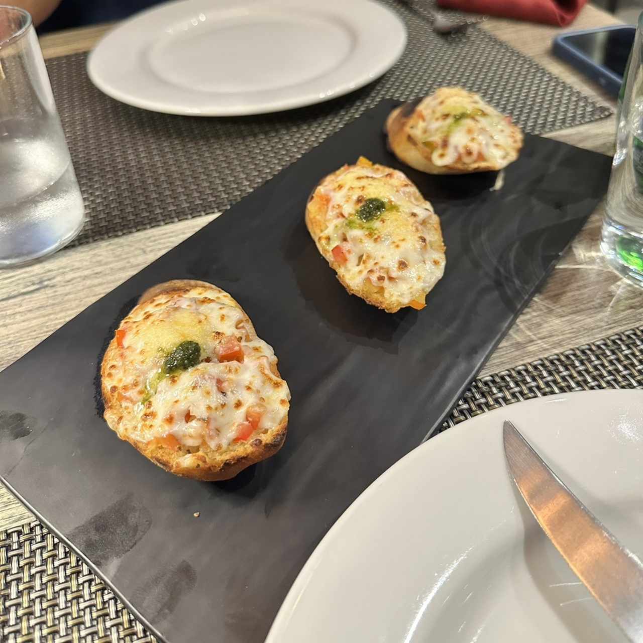 Bruschetta Pomodoro Al Graten