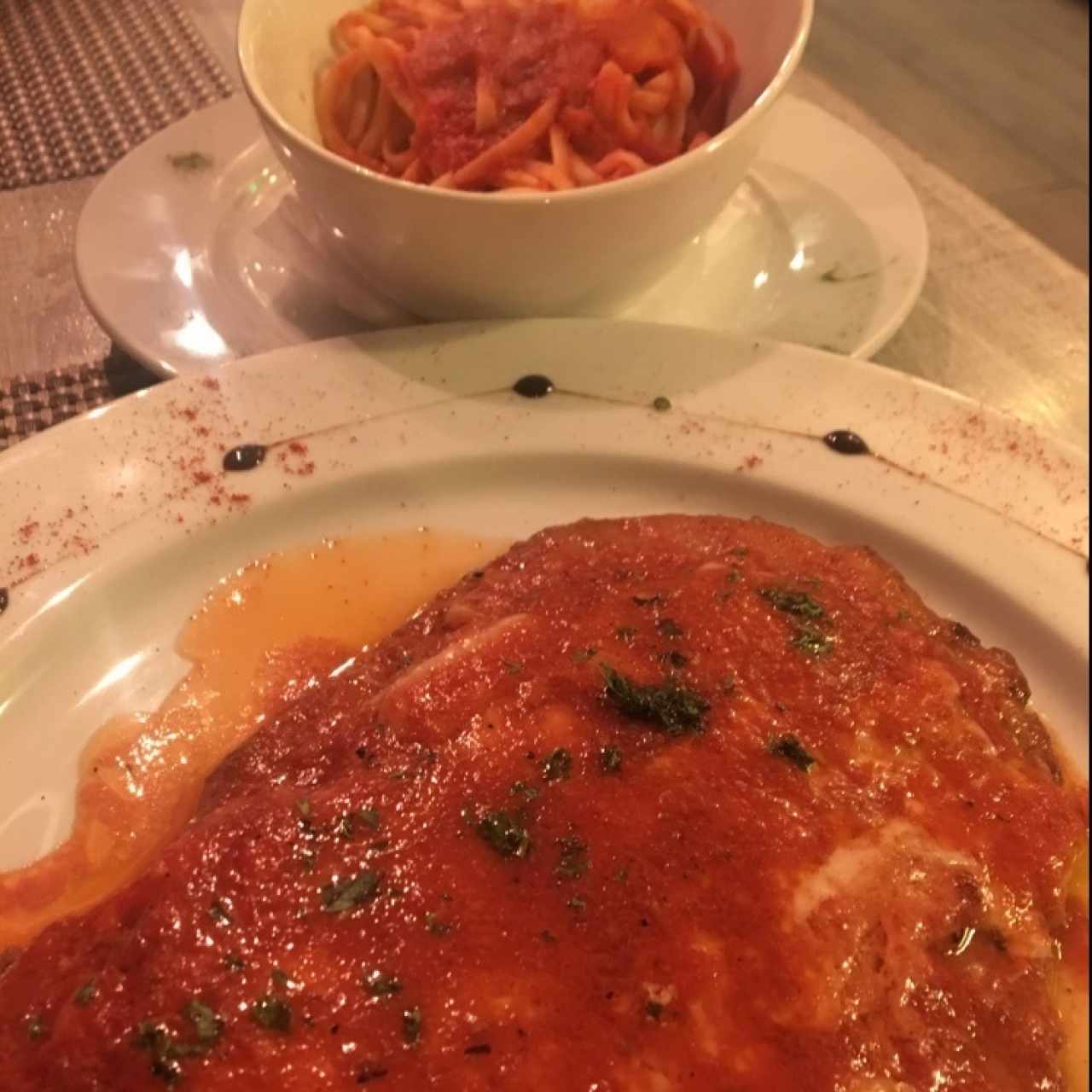 pollo parmesano con linguini