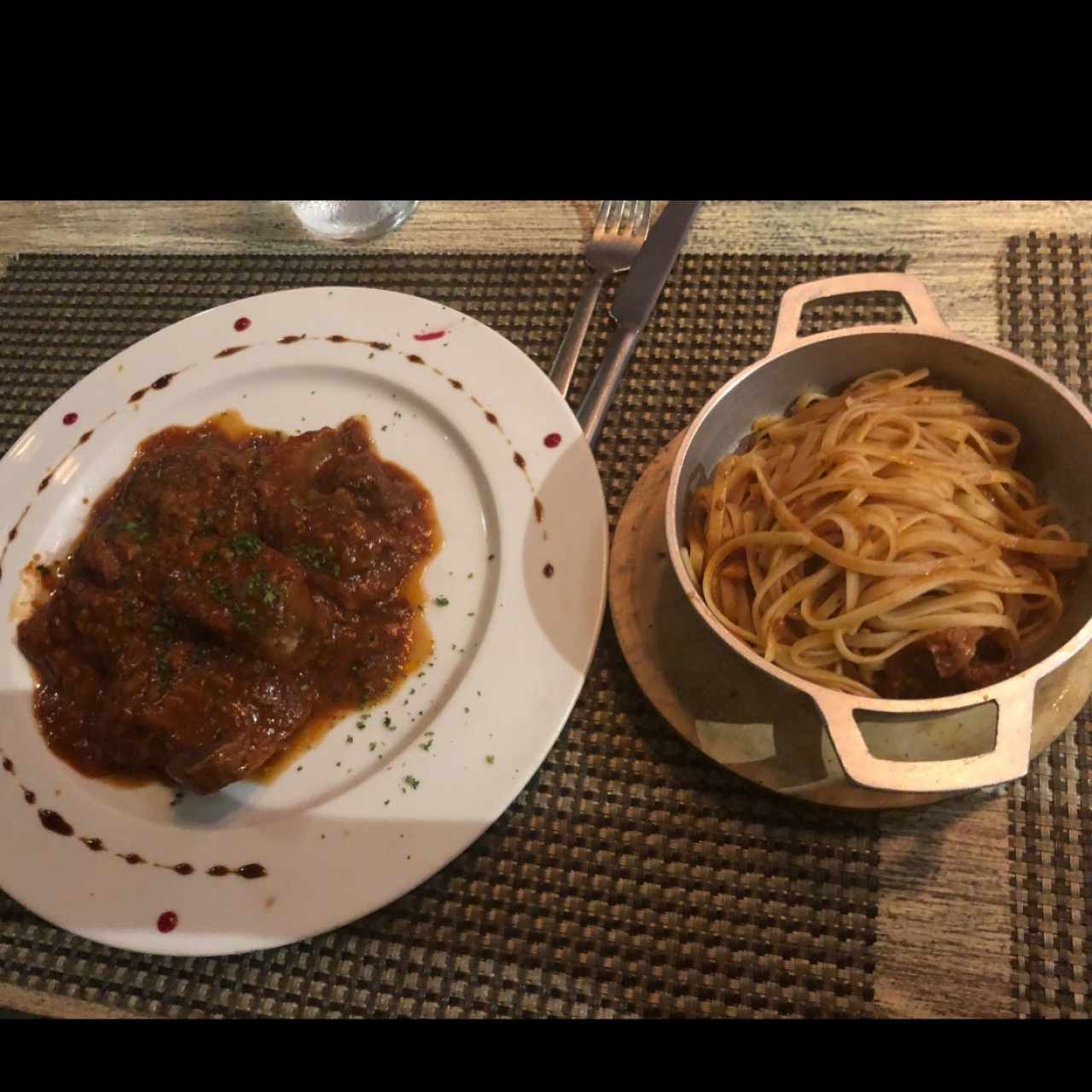 Ossobuco de Res con Linguini a la Crema