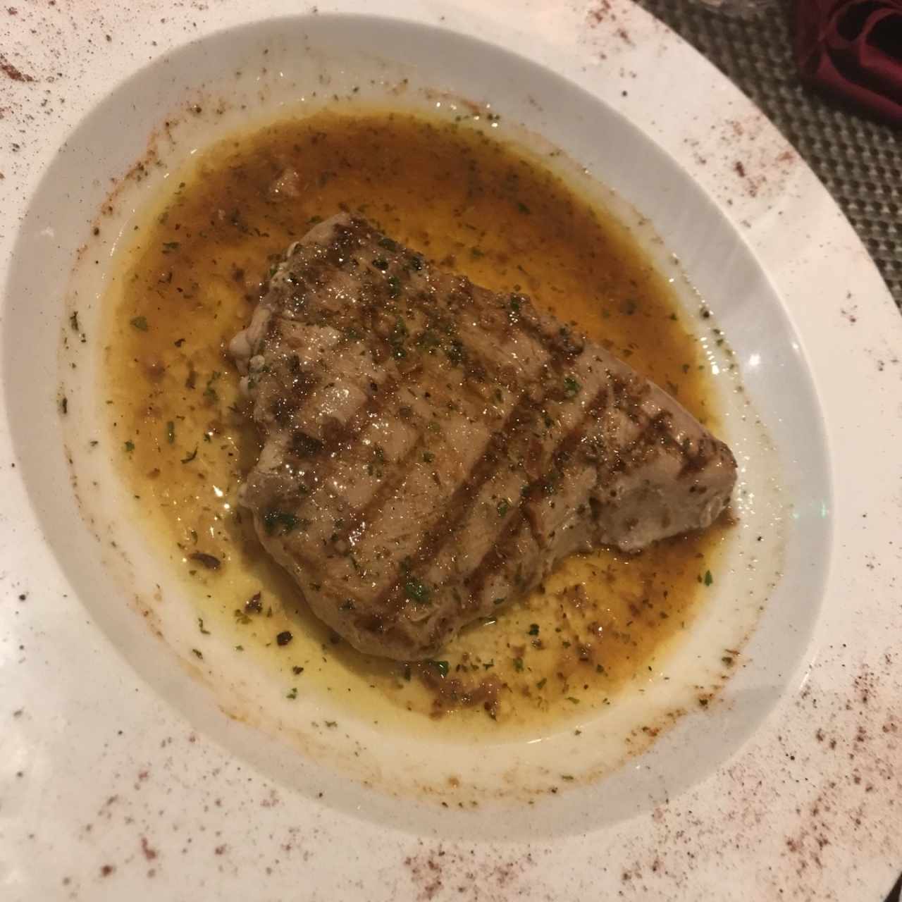 Lomo de Atun al Ajillo.