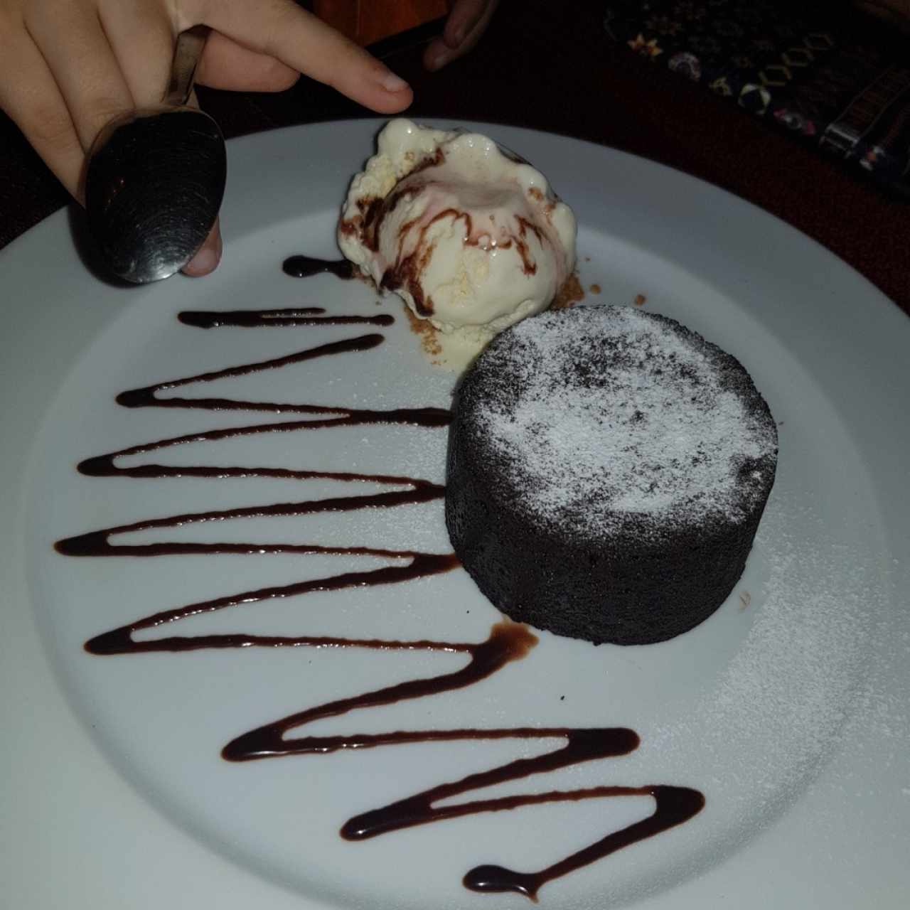 Fondant de chocolate con helado de vainilla