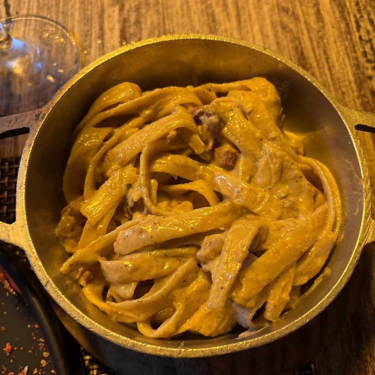 OPCIÓN 1 - Fetuccini Strega