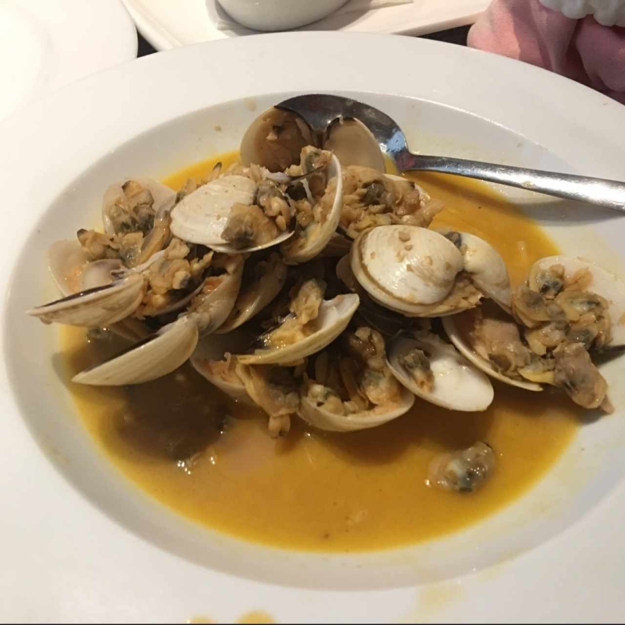 Vongole Importado al Oleo o Pomodoro