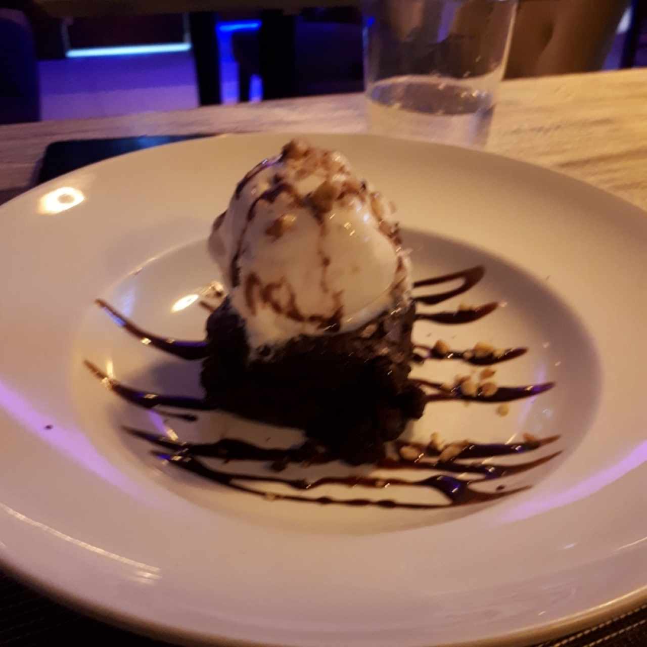 brownie con helado