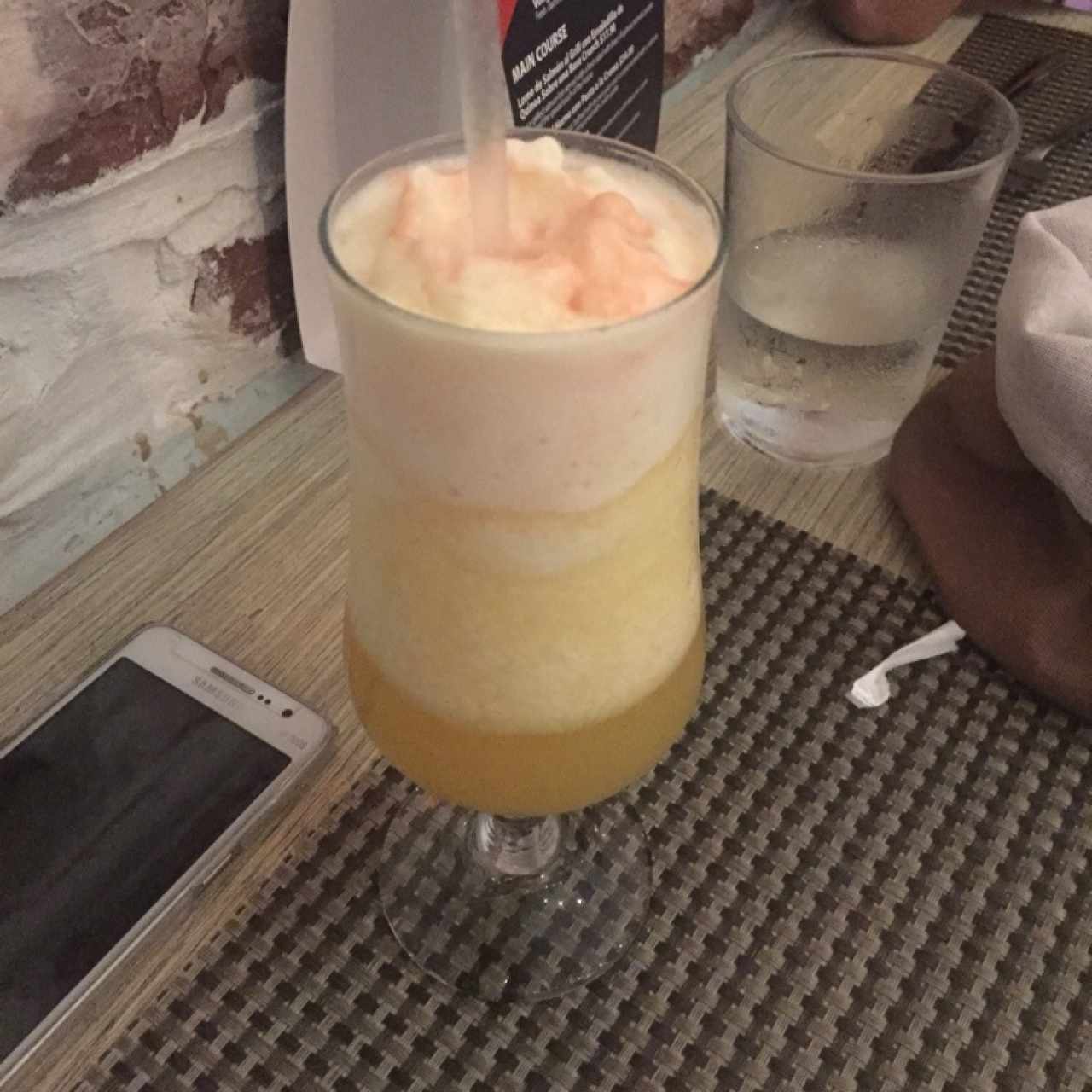 Licuado de Naranja Piña