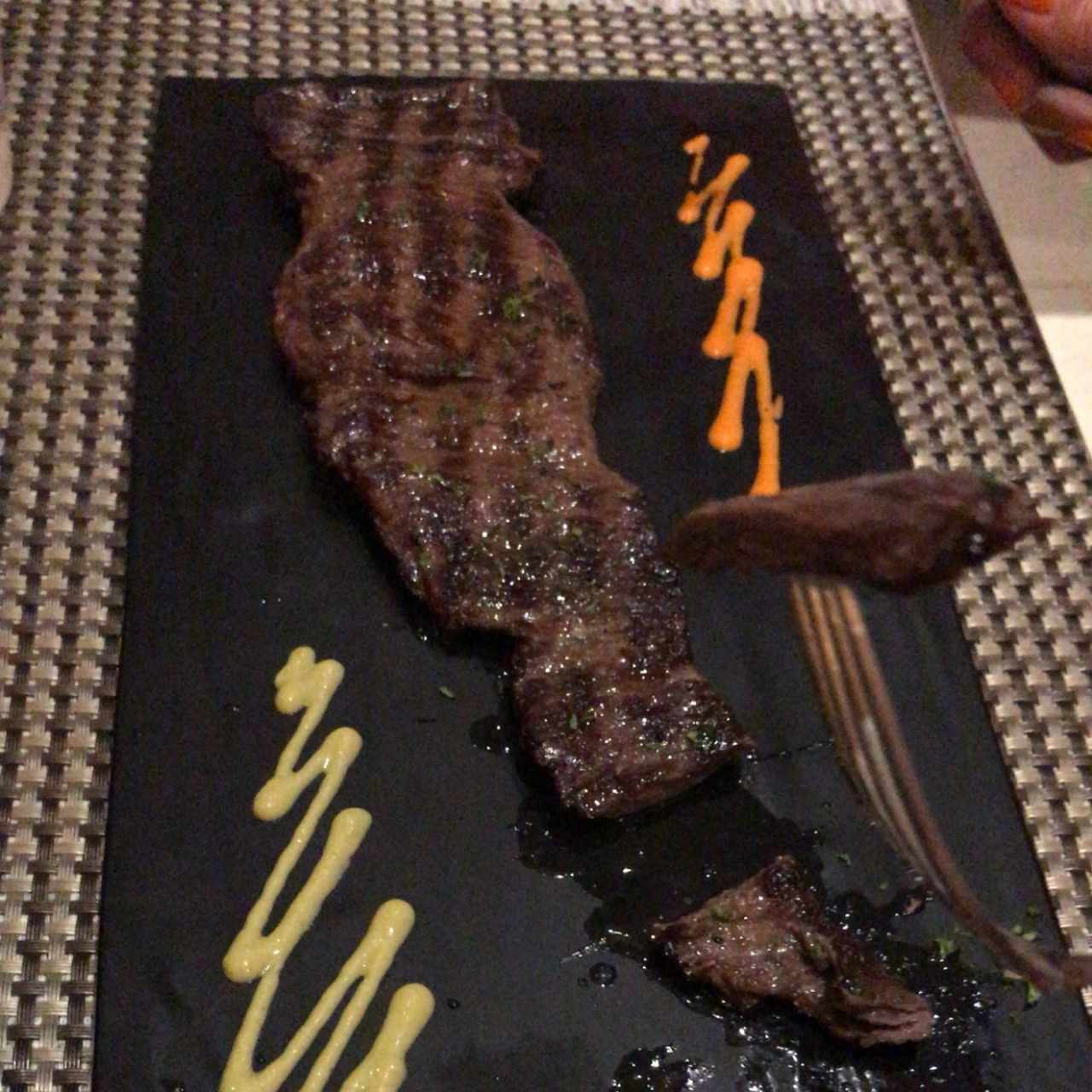 Entraña de Res Importada Al Grill