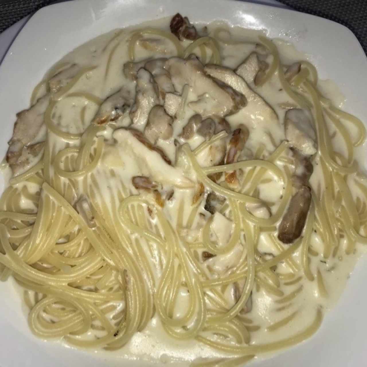 Spaguetti en salsa blanca 