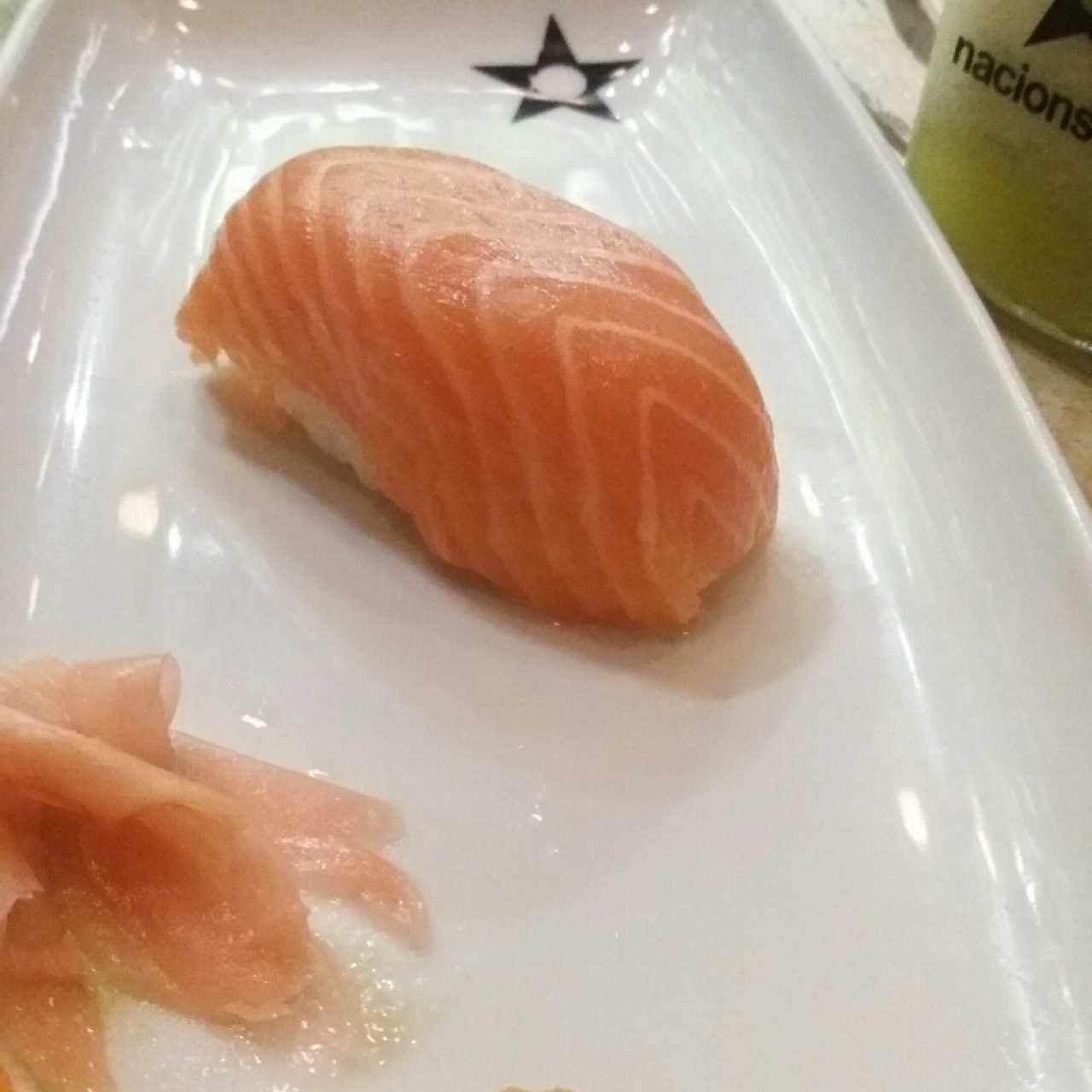 nigiri de salmón ahumado