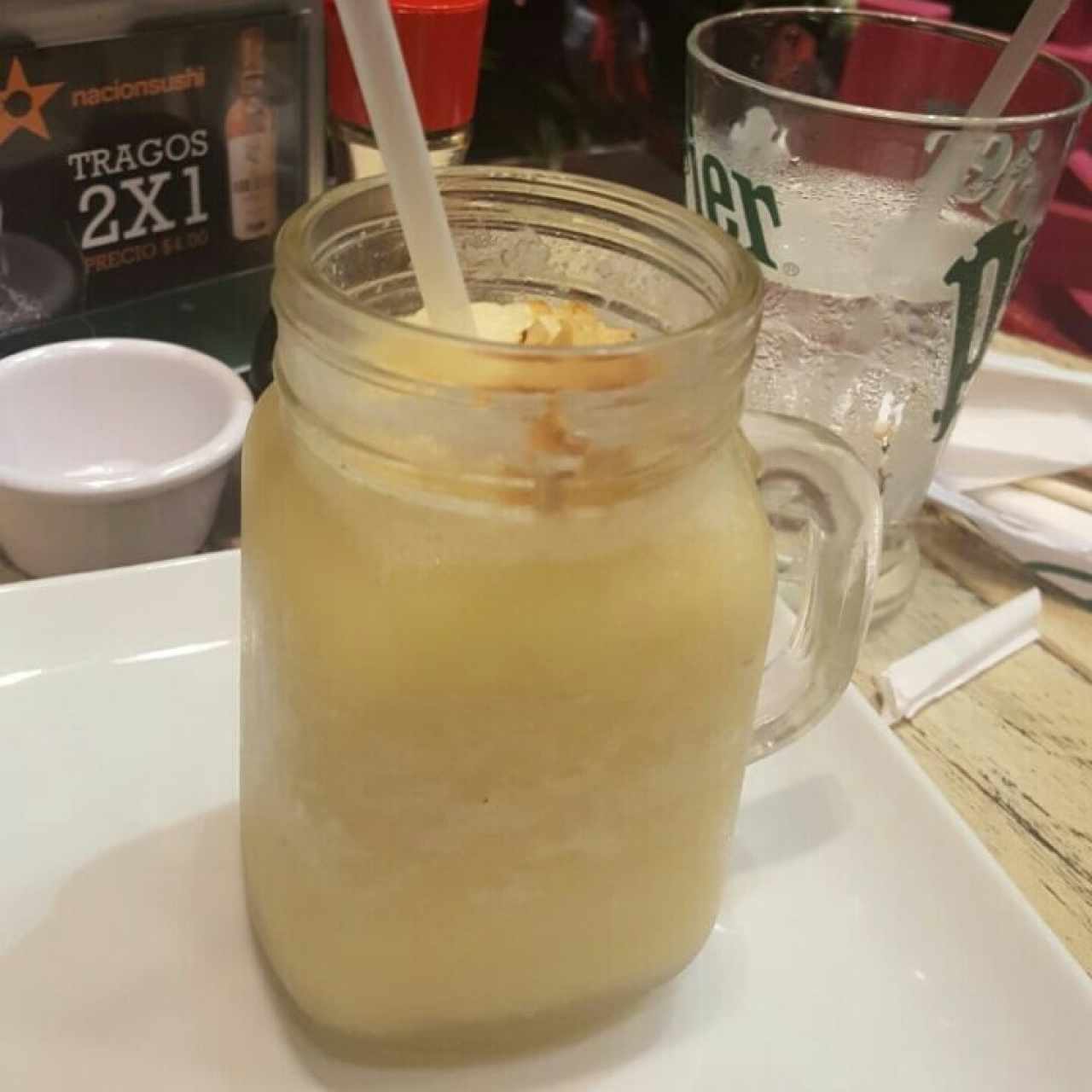 Limonada con coco y piña