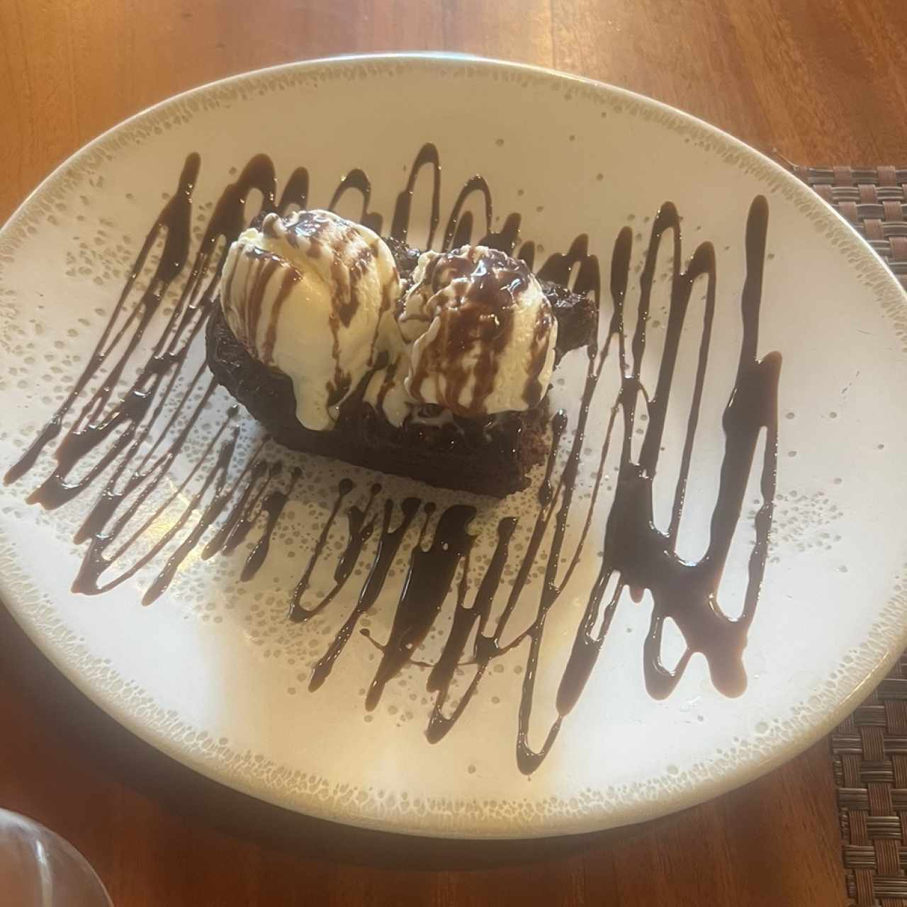 Postres - Brownie con Helado