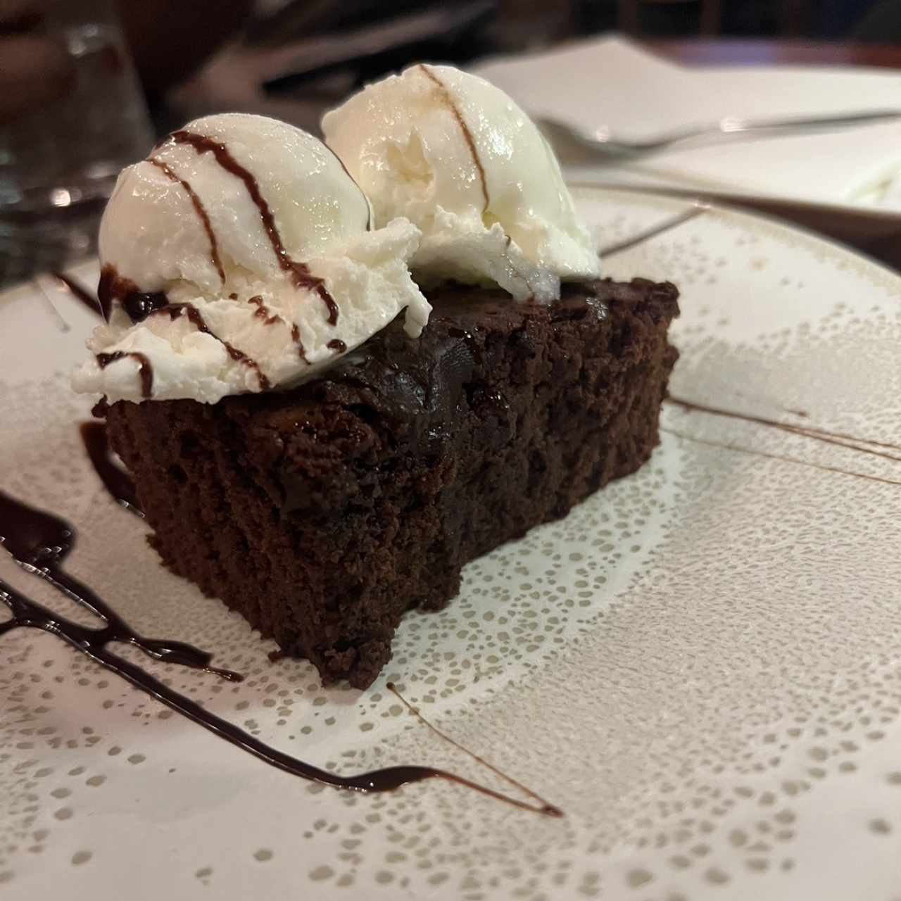 Postres - Brownie con Helado