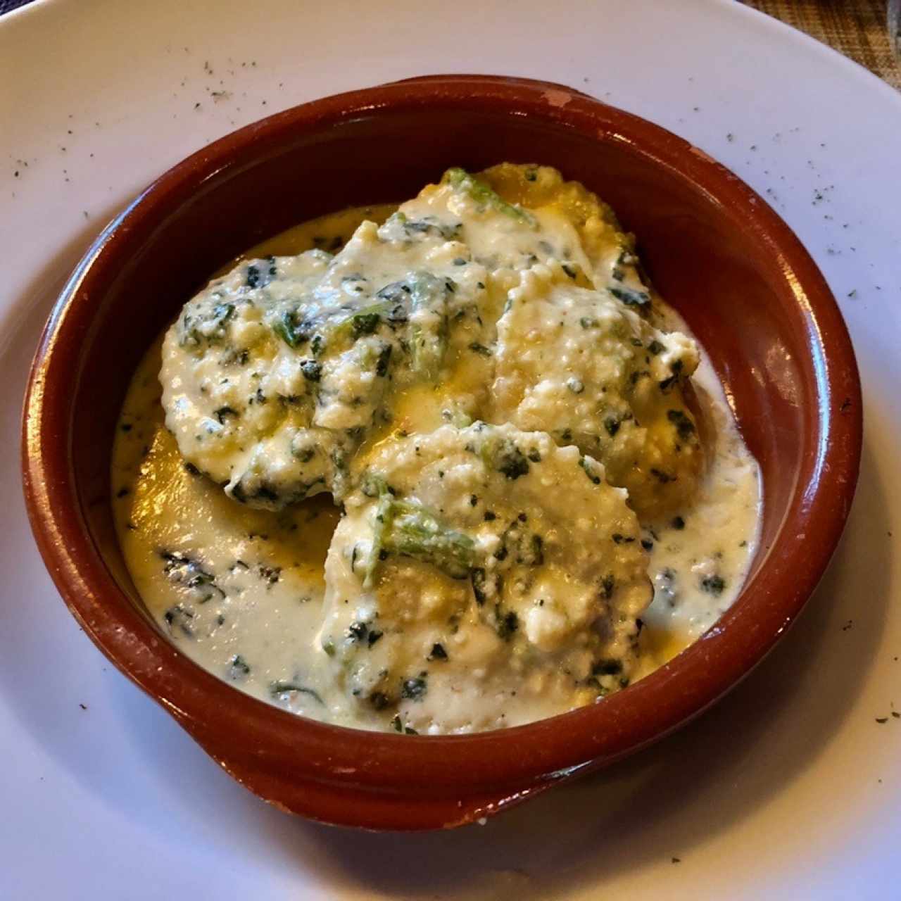 Raviolis rellenos de Ricotta, Espinaca y Hongos